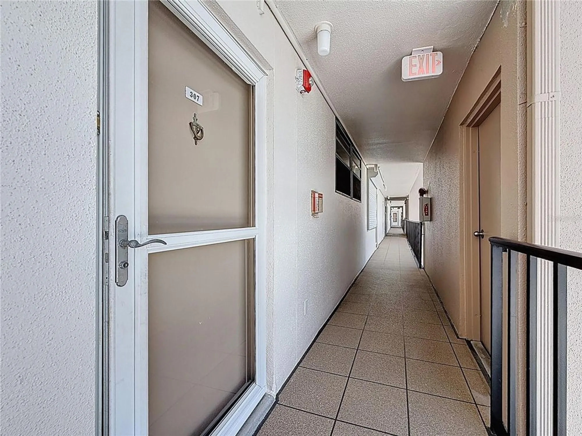 Property Slideshow image 5 of 62 | 7625 sun island dr 307, South Pasadena, FL, 33707