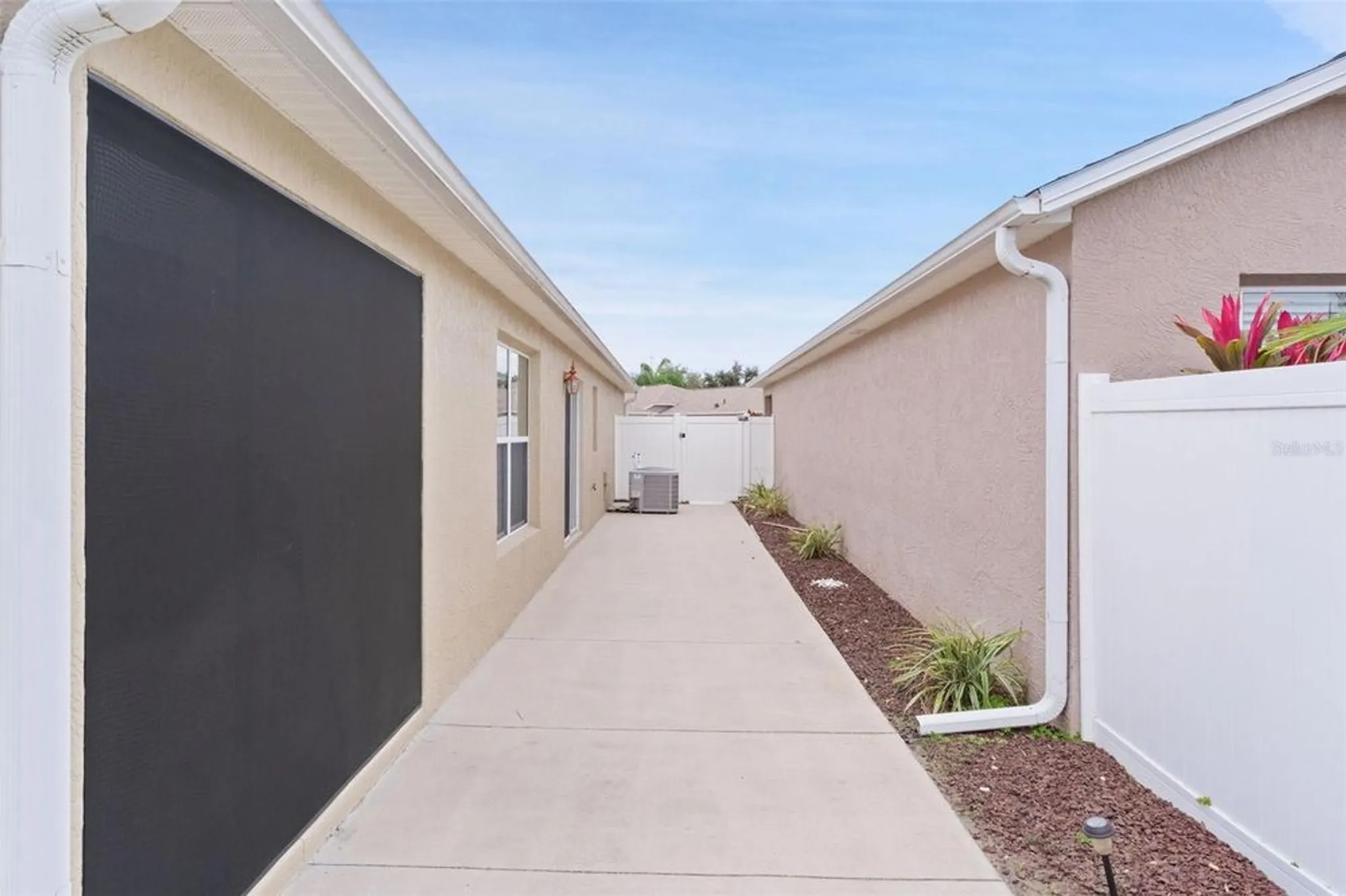 Property Slideshow image 35 of 50 | 2019 altamonte way, The Villages, FL, 32162