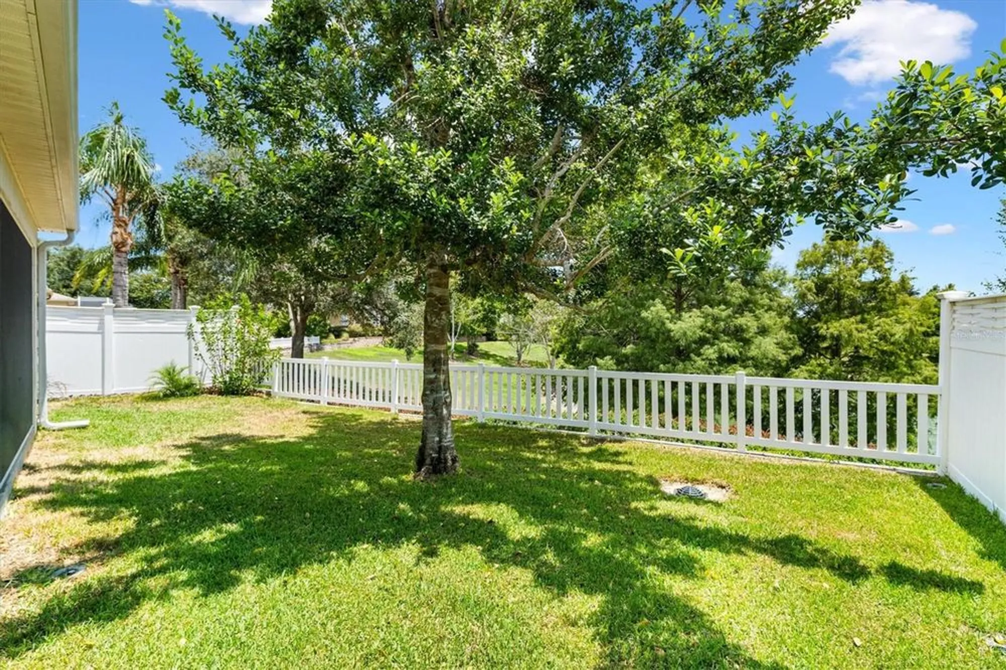 Property Slideshow image 31 of 39 | 16615 se 85th langham ct, The Villages, FL, 32162