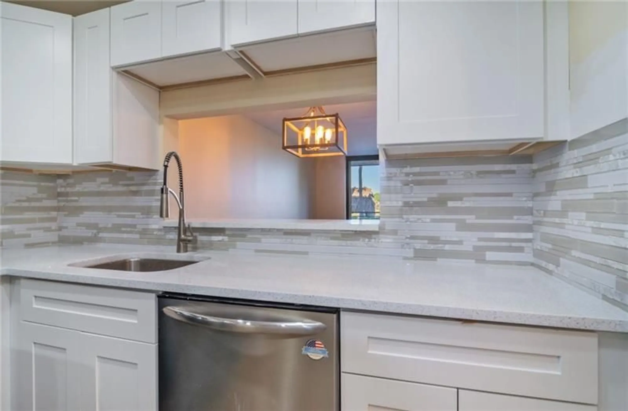 Property Slideshow image 7 of 31 | 1100 colony point cir apt 105, Pembroke Pines, FL, 33026