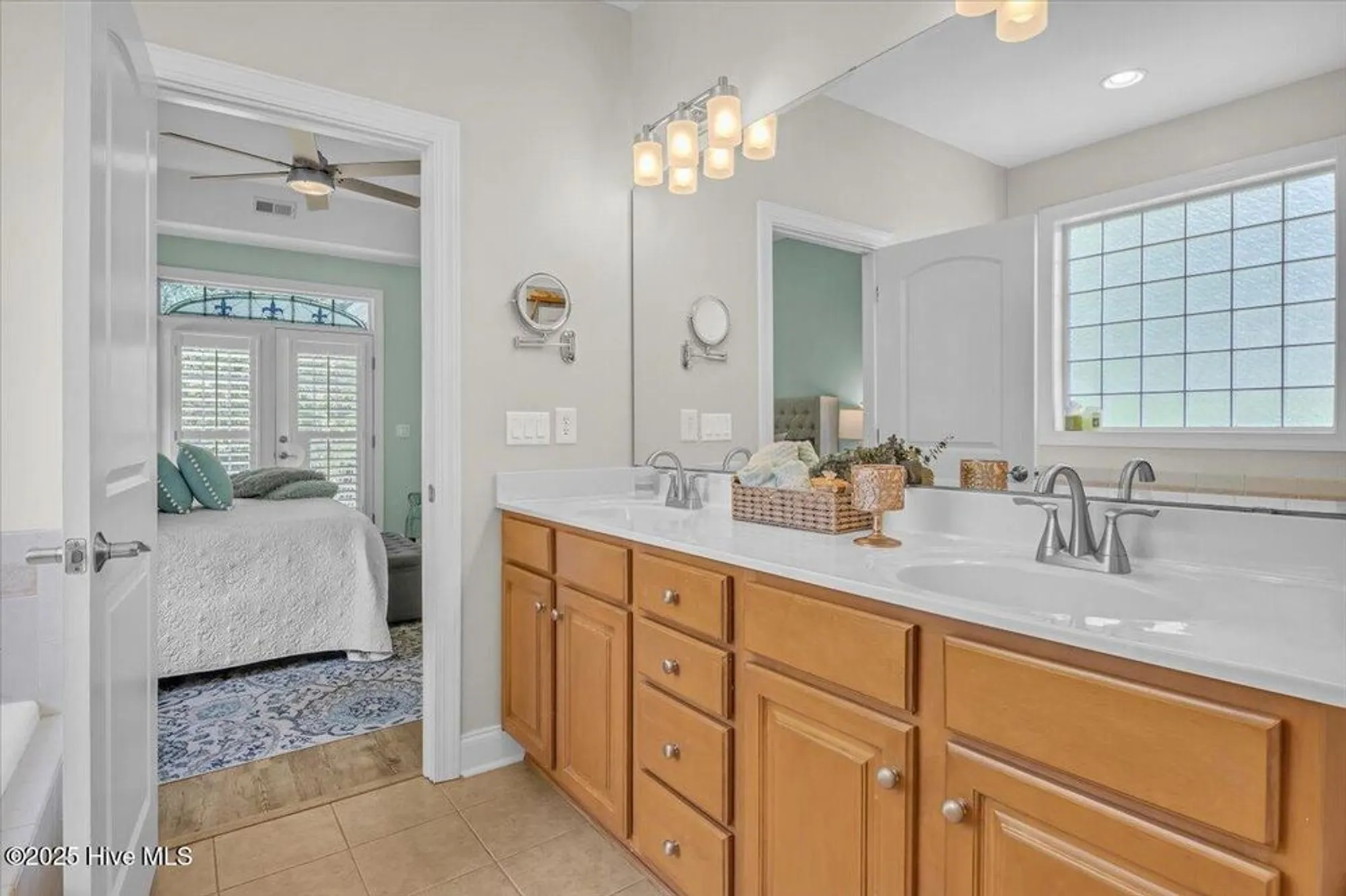 Property Slideshow image 32 of 57 | 1112 walbury ct, Leland, NC, 28451