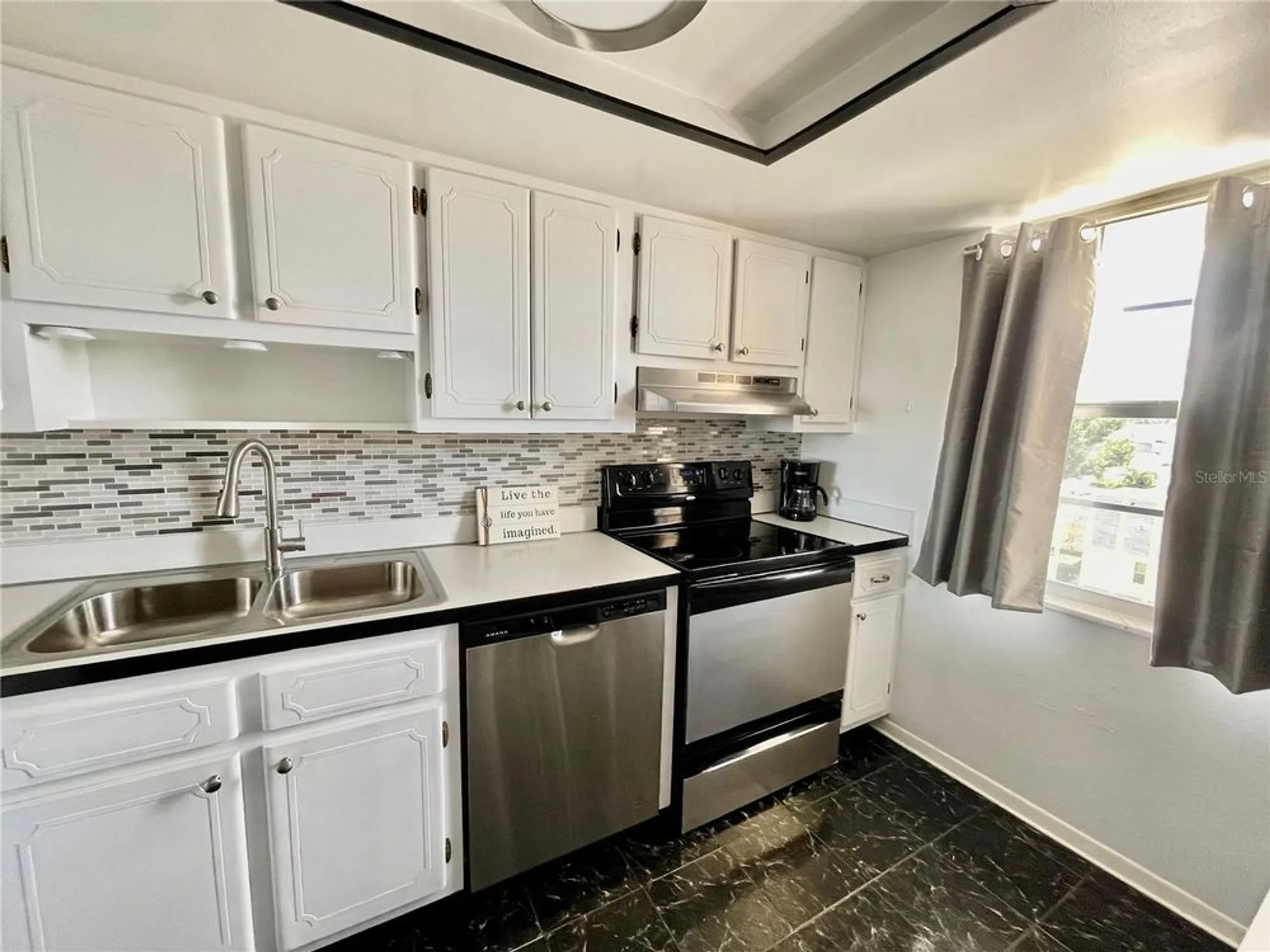 Property Slideshow image 8 of 45 | 700 mirror ter 603, Winter Haven, FL, 33881
