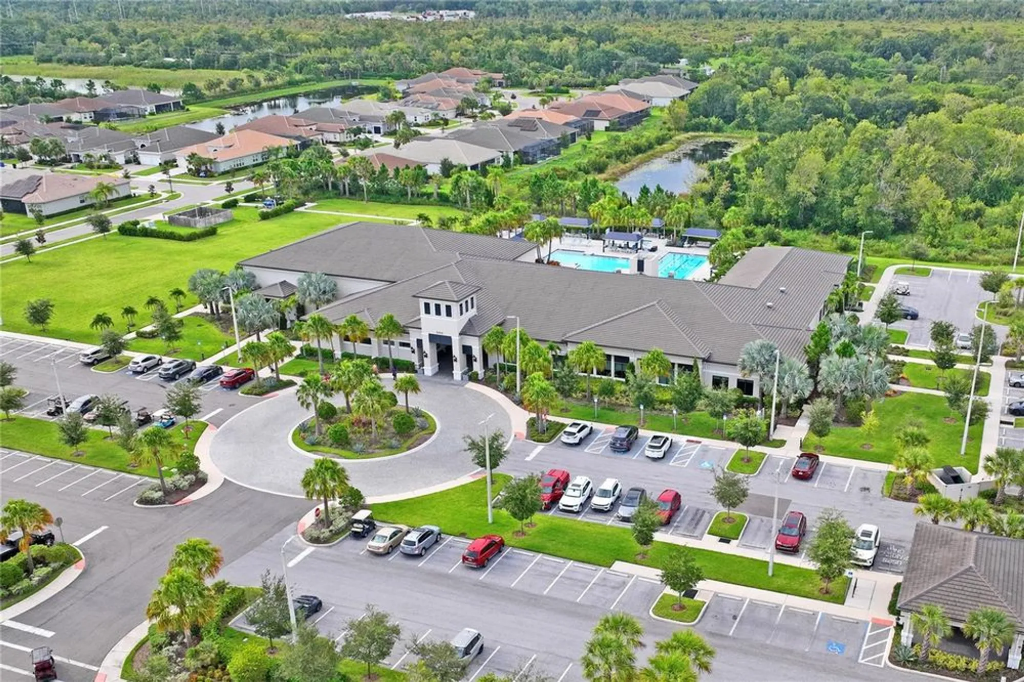 Property Slideshow image 58 of 61 | 4906 avila lakes dr, Wimauma, FL, 33598