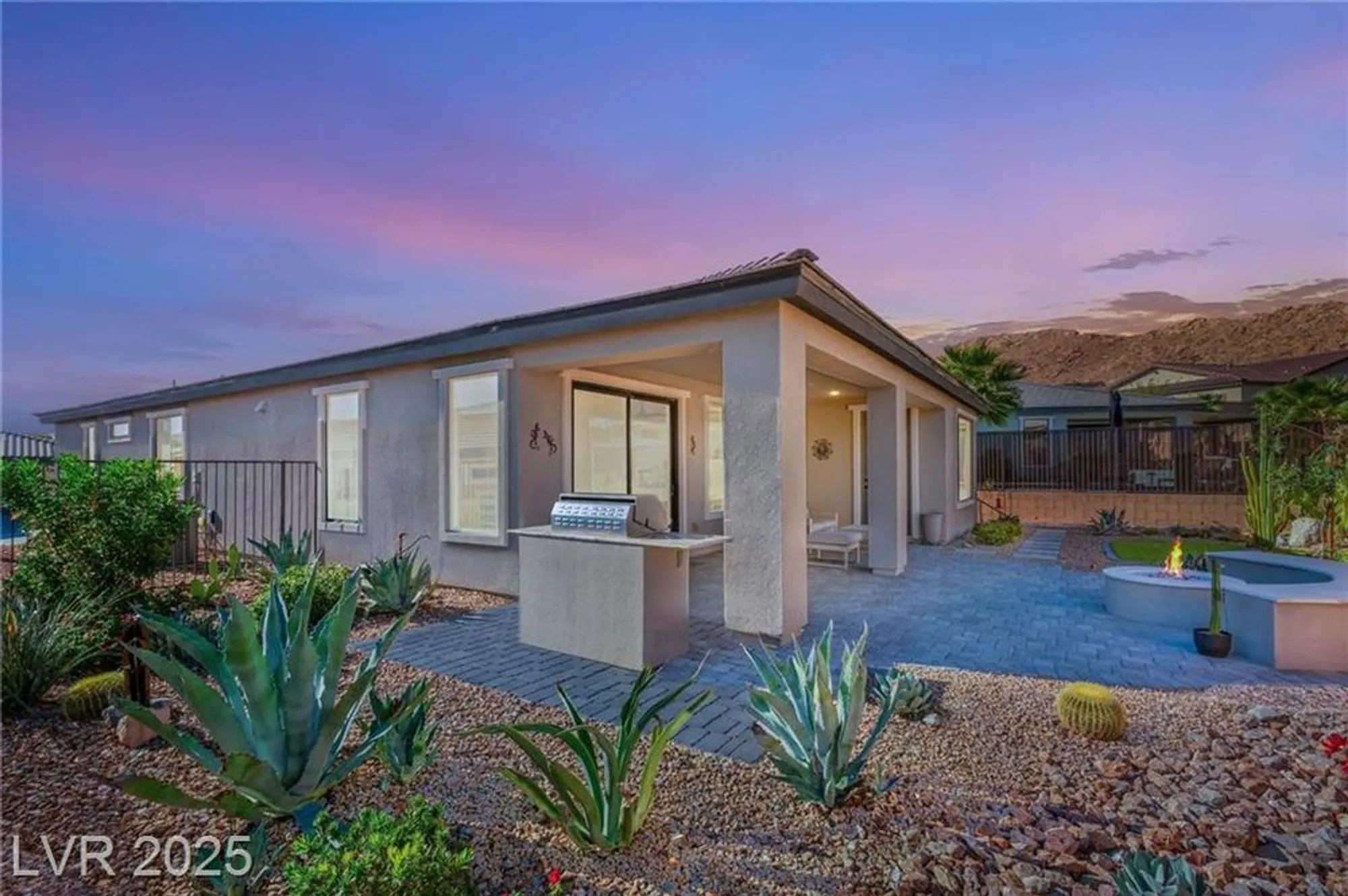 Property Slideshow image 31 of 38 | 14 summer agave ave, Henderson, NV, 89011