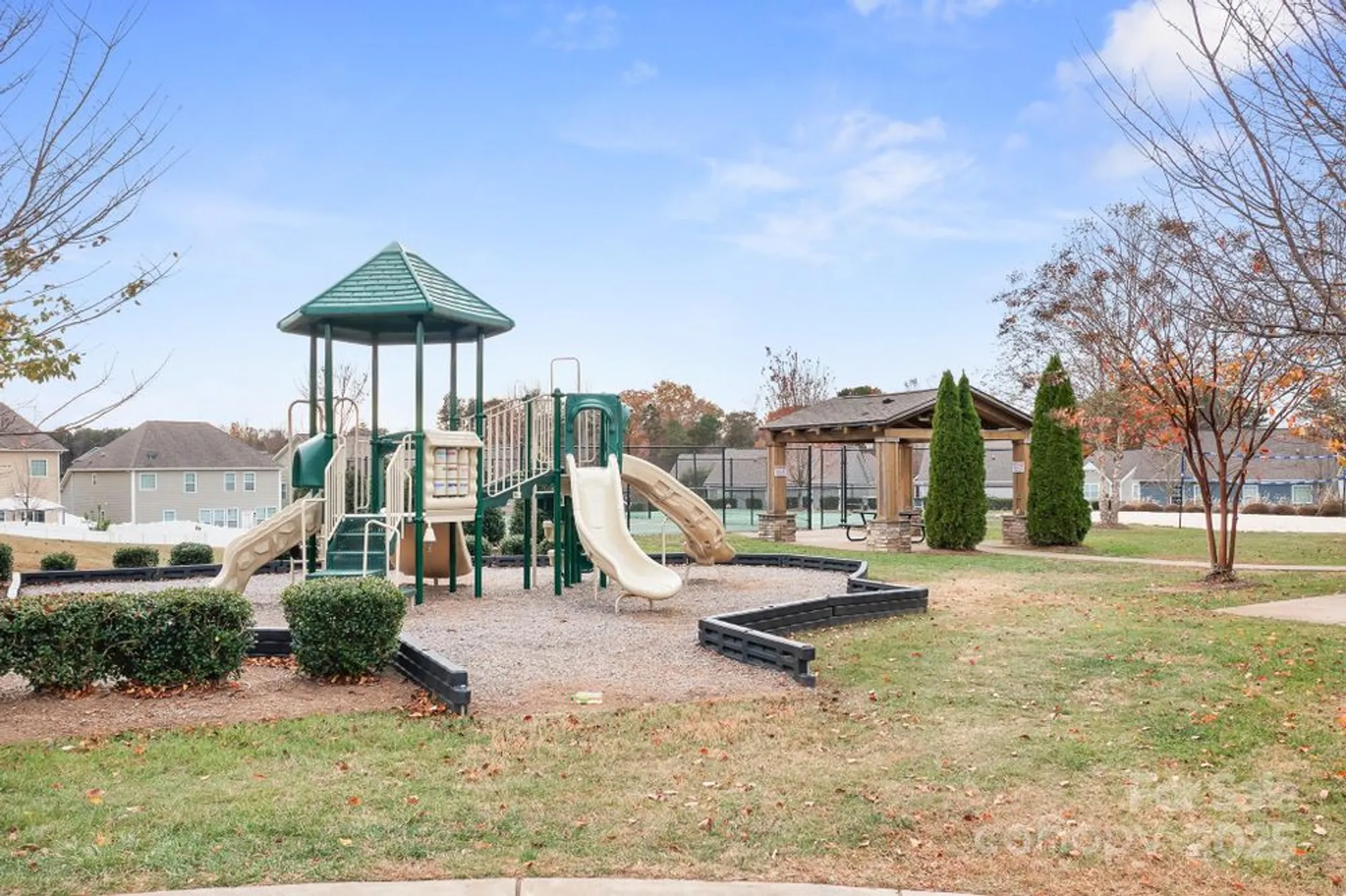 Property Slideshow image 27 of 31 | 3779 summer haven dr, Sherrills Ford, NC, 28673