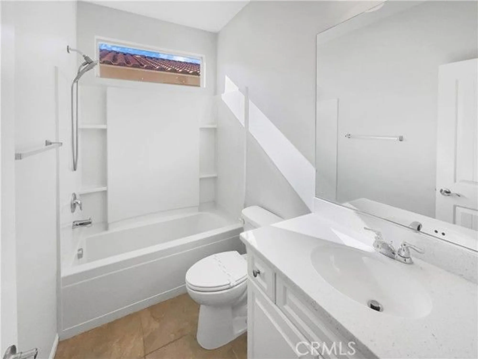 Property Slideshow image 13 of 18 | 11444 river run st, Apple Valley, CA, 92308