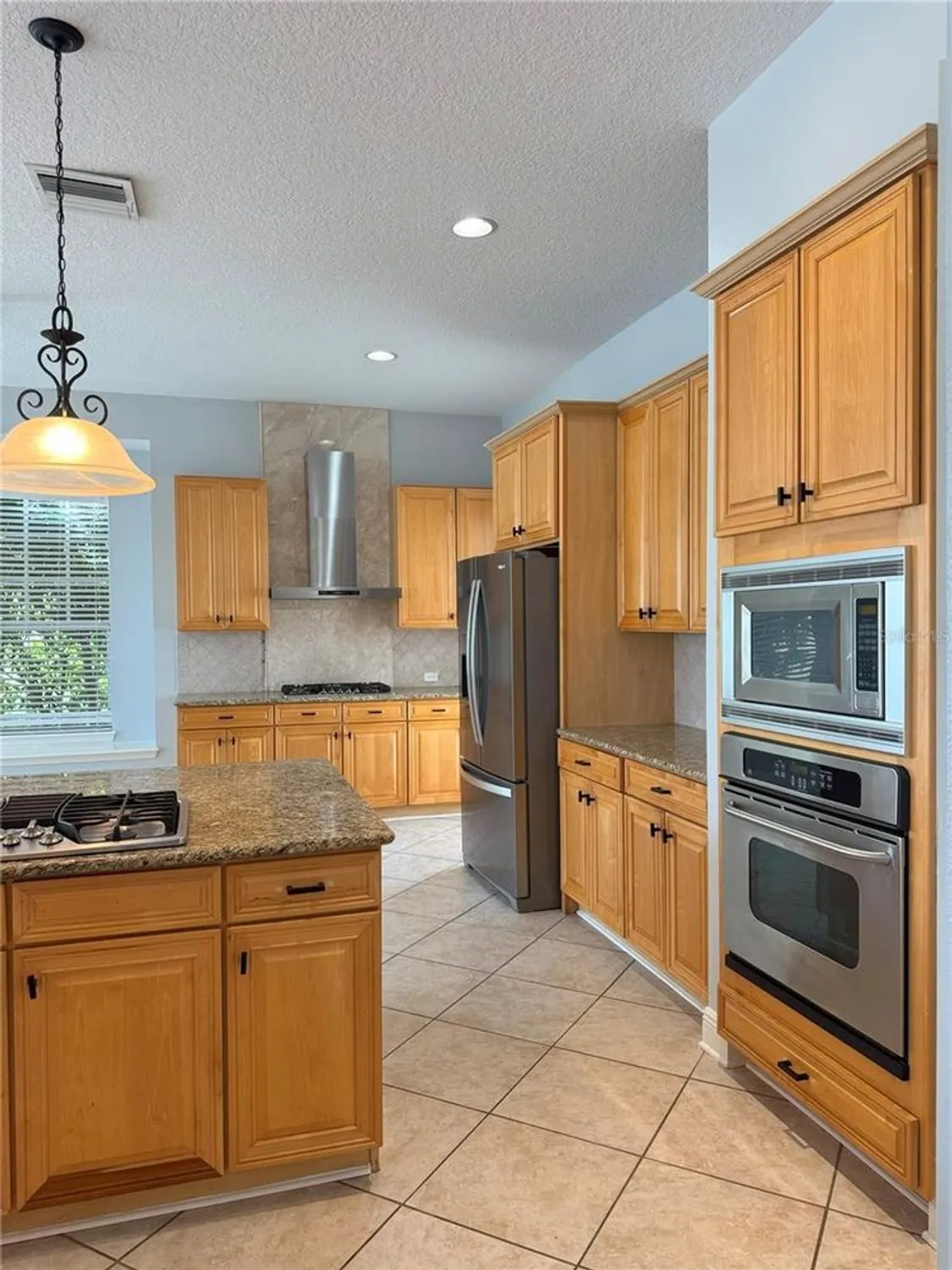 Property Slideshow image 17 of 100 | 625 mirabay blvd, Apollo Beach, FL, 33572