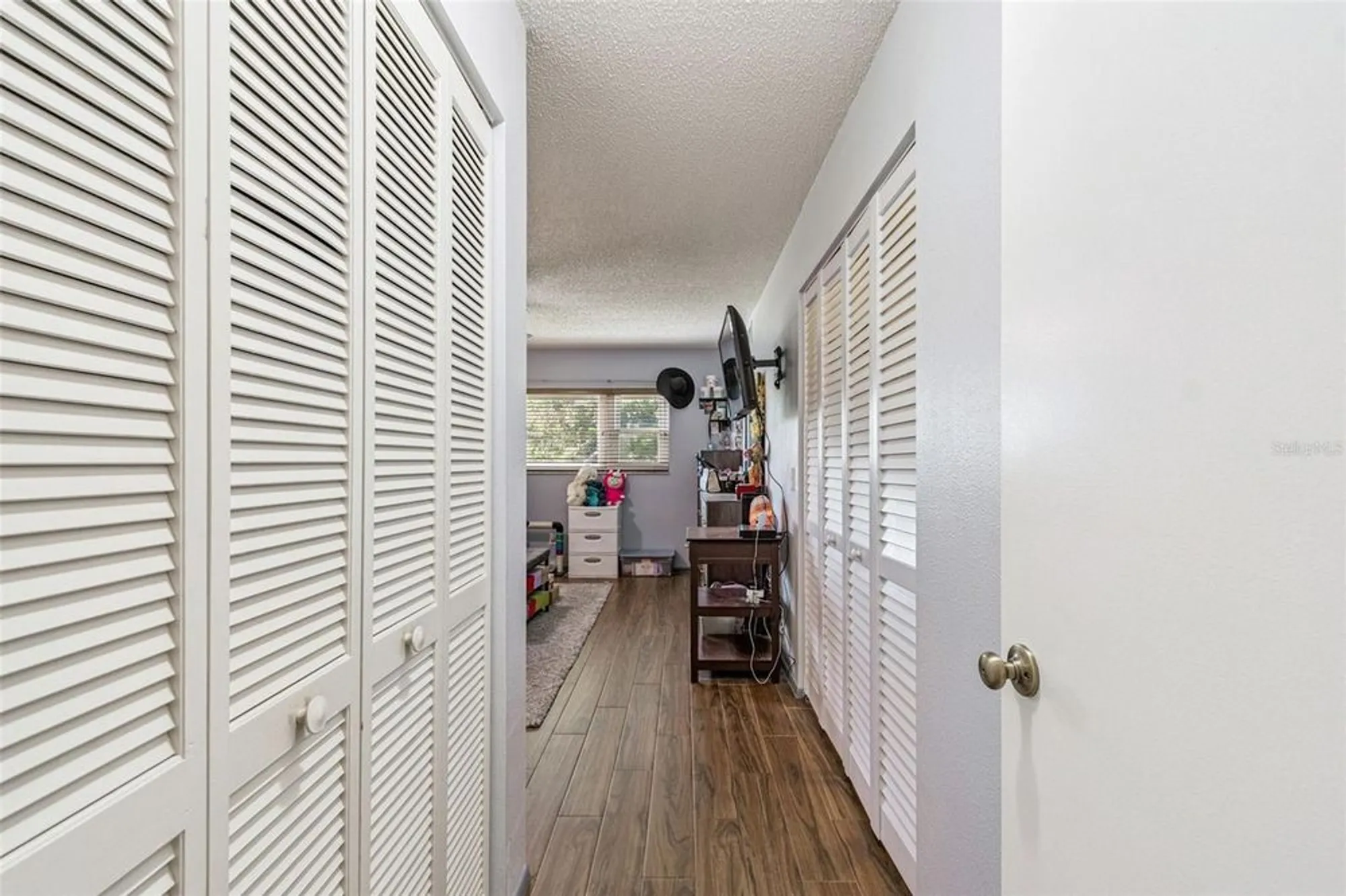 Property Slideshow image 36 of 100 | 2221 norwegian dr 41, Clearwater, FL, 33763