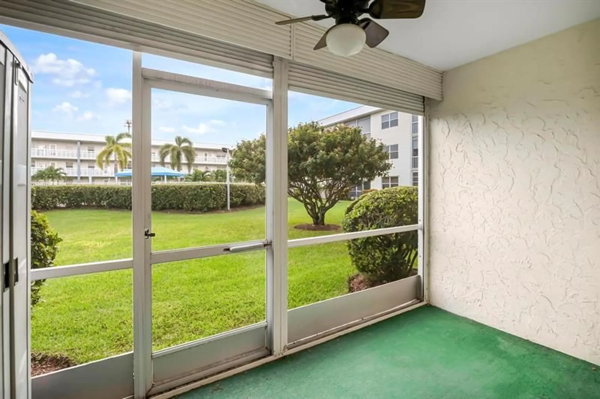 Property Slideshow image 14 of 27 | 9872 marina blvd apt 1417, Boca Raton, FL, 33428