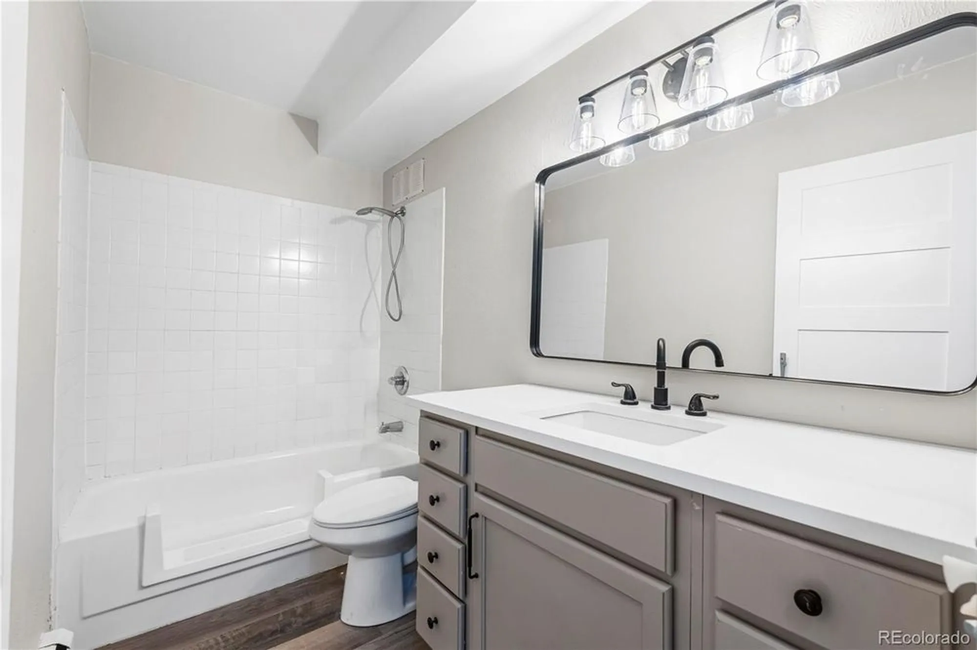 Property Slideshow image 12 of 15 | 795 s alton way 11c, Denver, CO, 80247