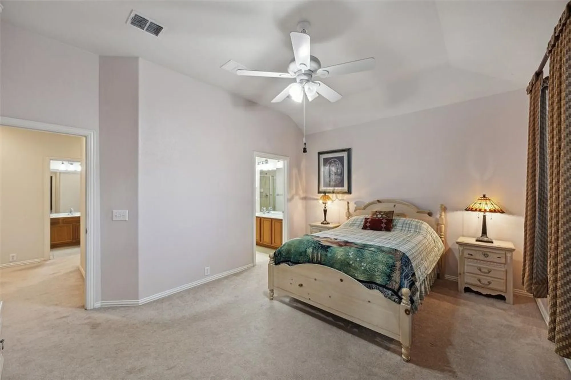 Property Slideshow image 16 of 34 | 7552 angel trace dr, Frisco, TX, 75036