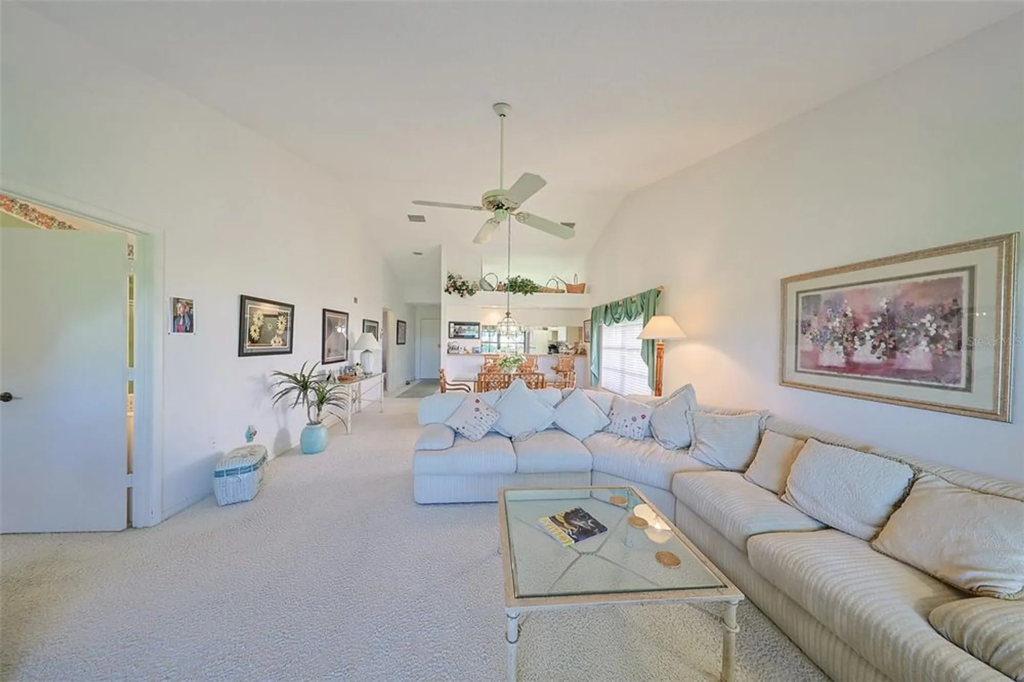 Property Slideshow image 12 of 56 | 5941 clubside dr # 5941, Sarasota, FL, 34243
