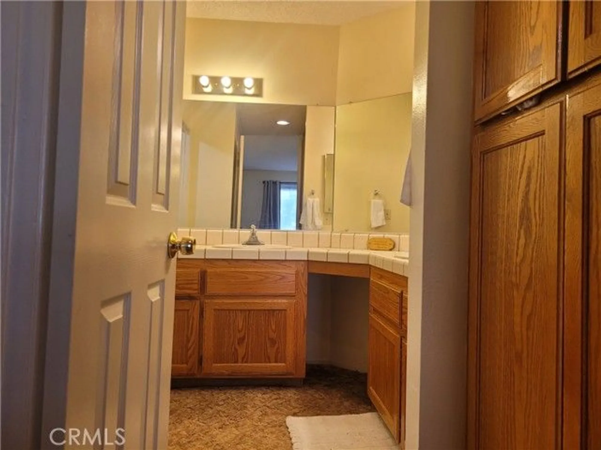 Property Slideshow image 12 of 30 | 19218 elm dr, Apple Valley, CA, 92308