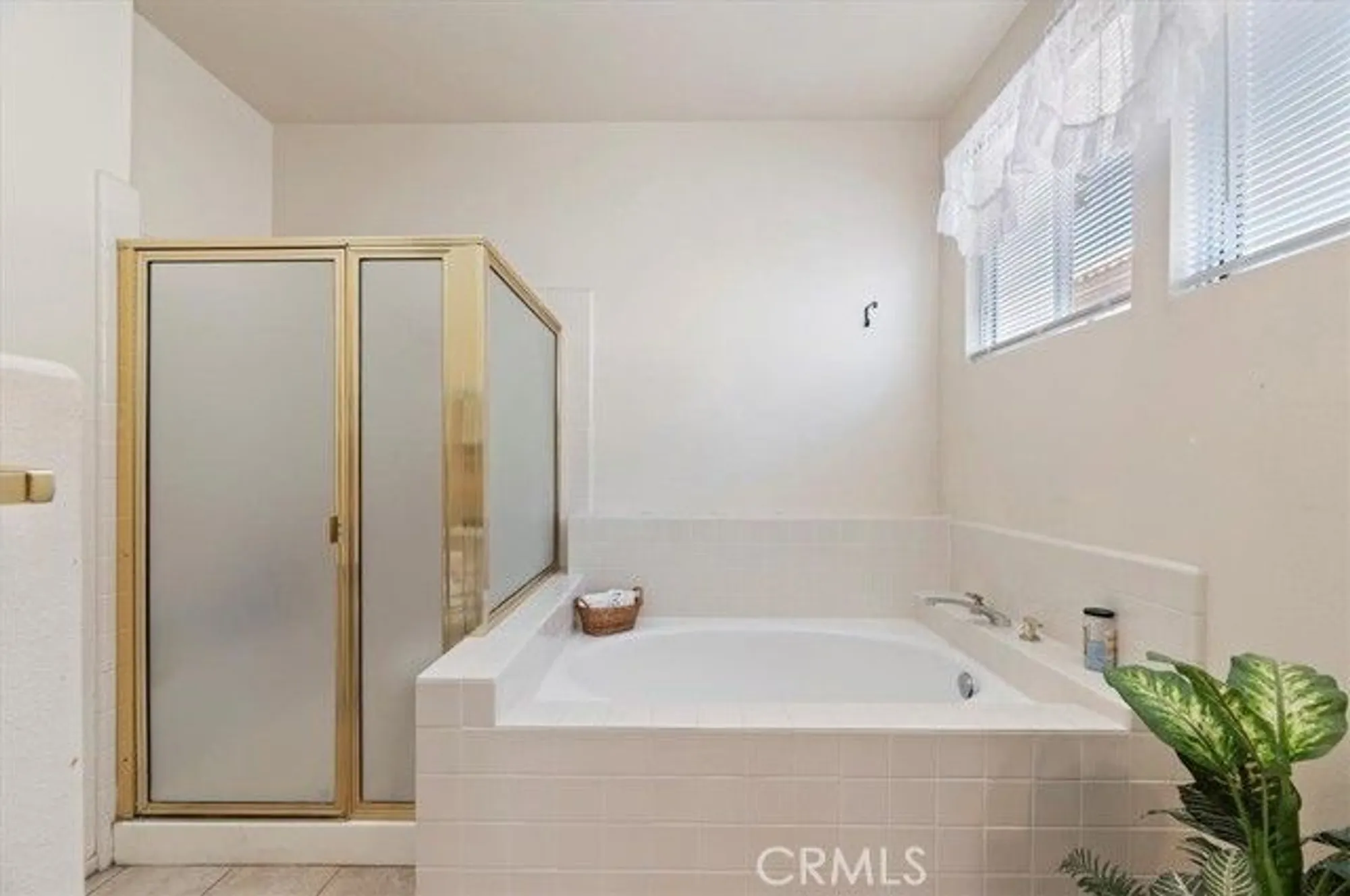 Property Slideshow image 25 of 52 | 40432 via siena, Murrieta, CA, 92562