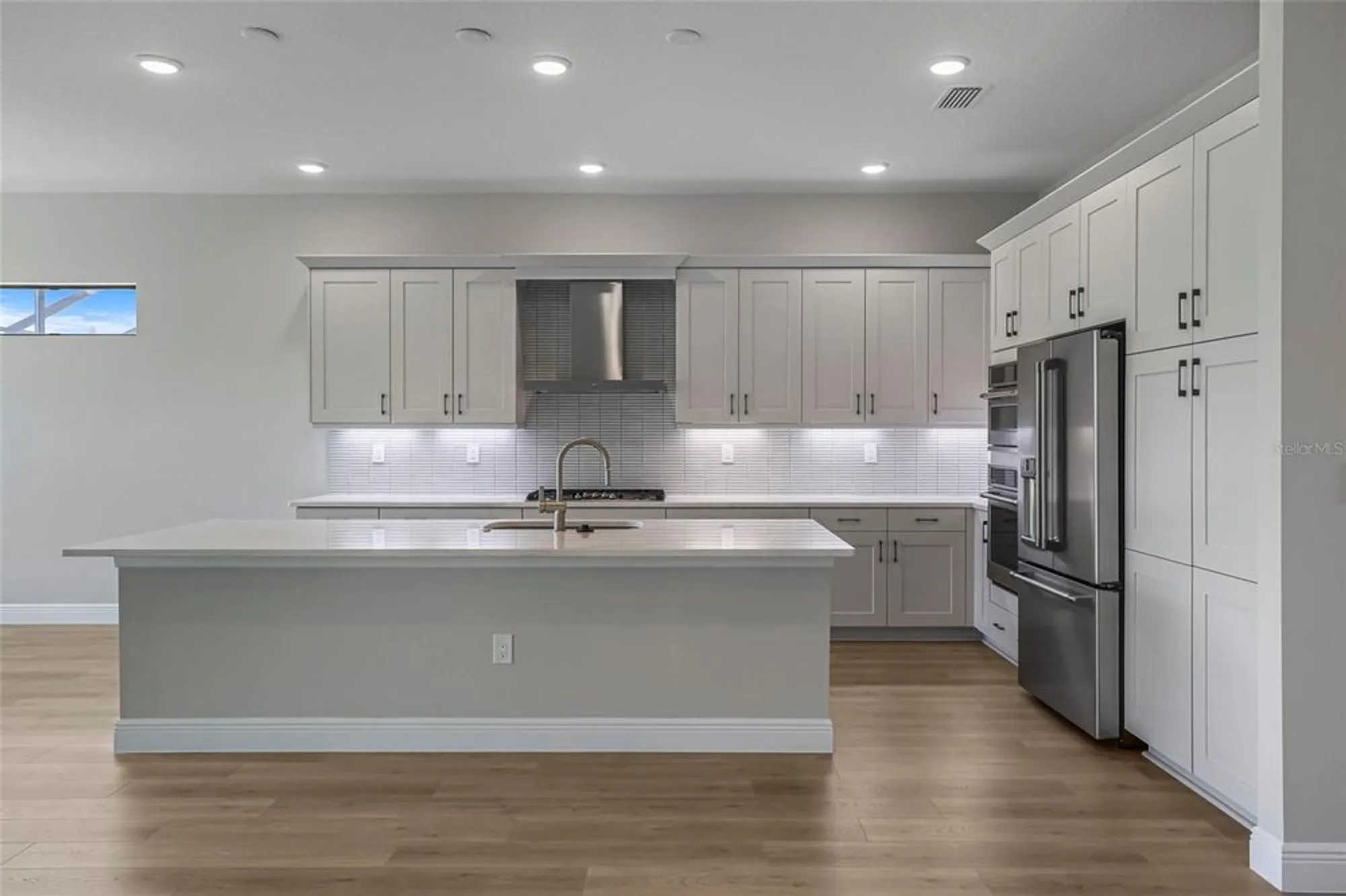 Property Slideshow image 31 of 80 | 4918 kiva cir, Lakewood Ranch, FL, 34211