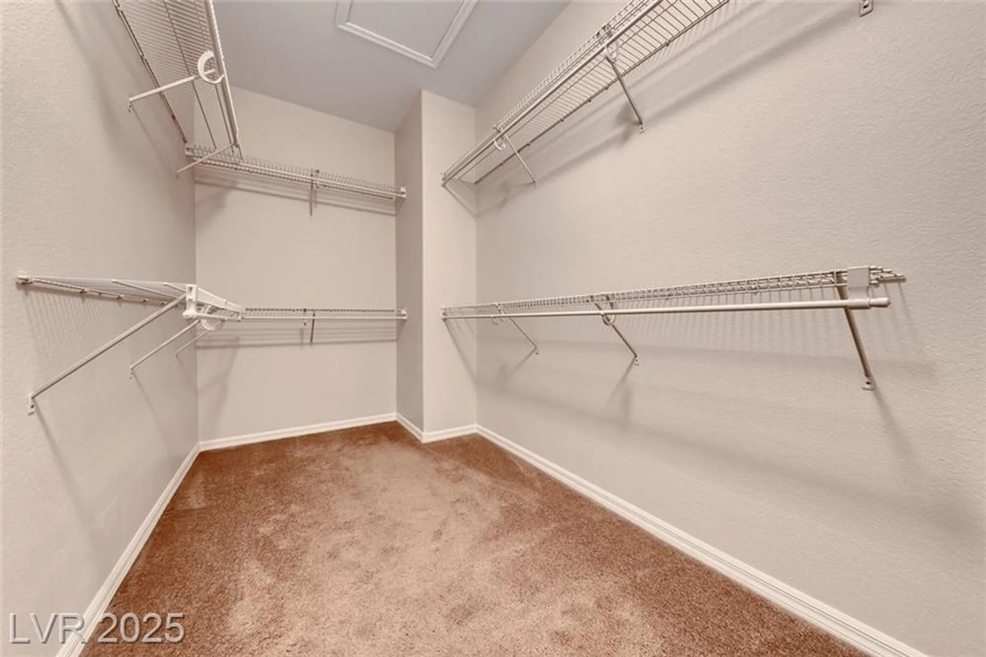 Property Slideshow image 30 of 56 | 2218 sandstone cliffs dr, Henderson, NV, 89044