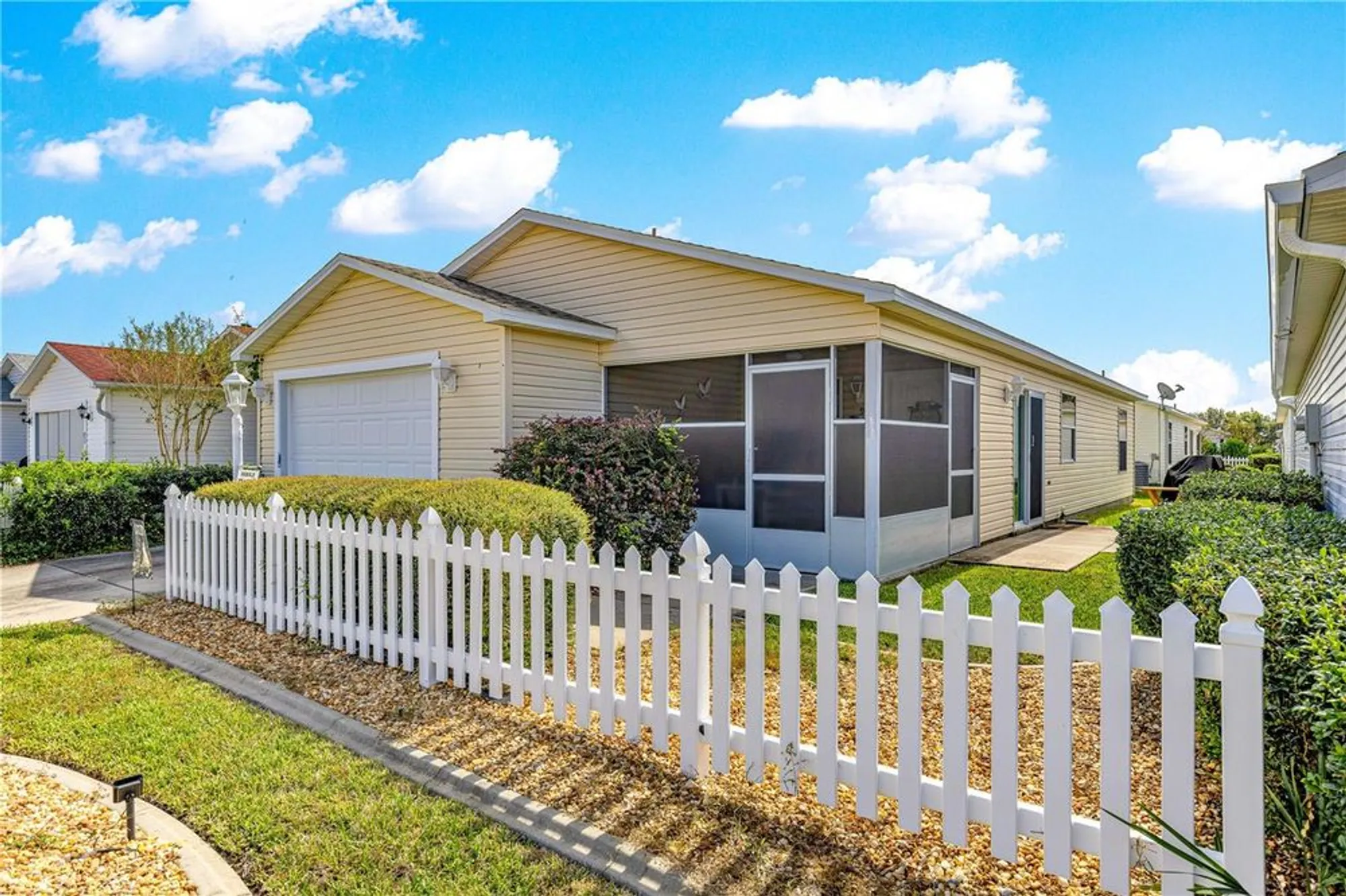 Property Slideshow image 1 of 20 | 2912 barboza dr, The Villages, FL, 32162