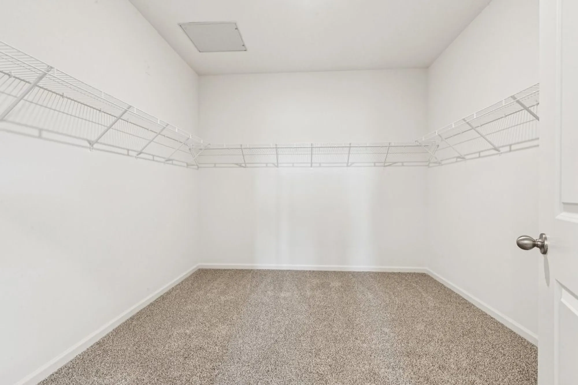 Property Slideshow image 27 of 39 | 2631 harnish dr, Algonquin, IL, 60102