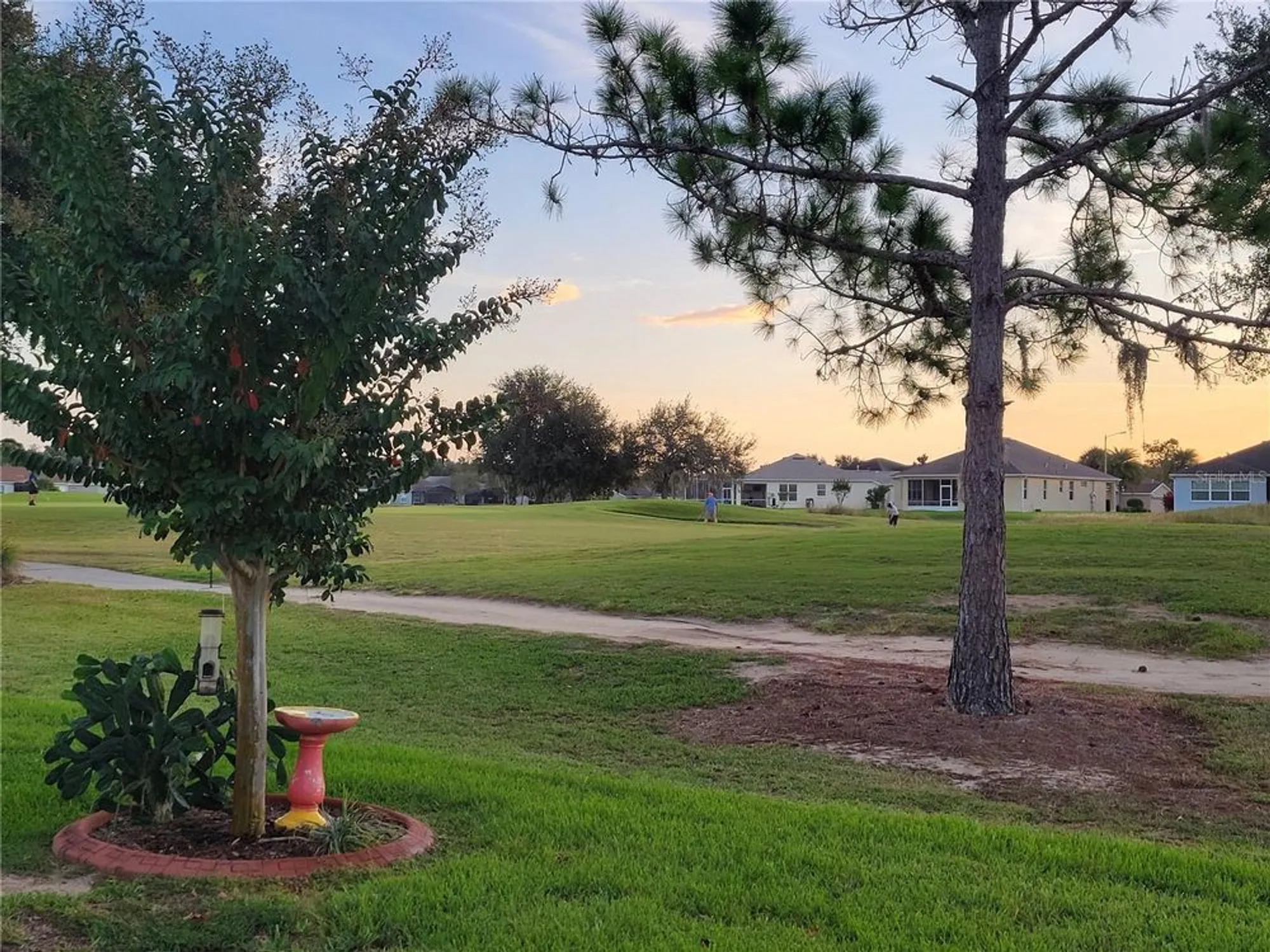 Property Slideshow image 24 of 55 | 27343 roanoke dr, Leesburg, FL, 34748