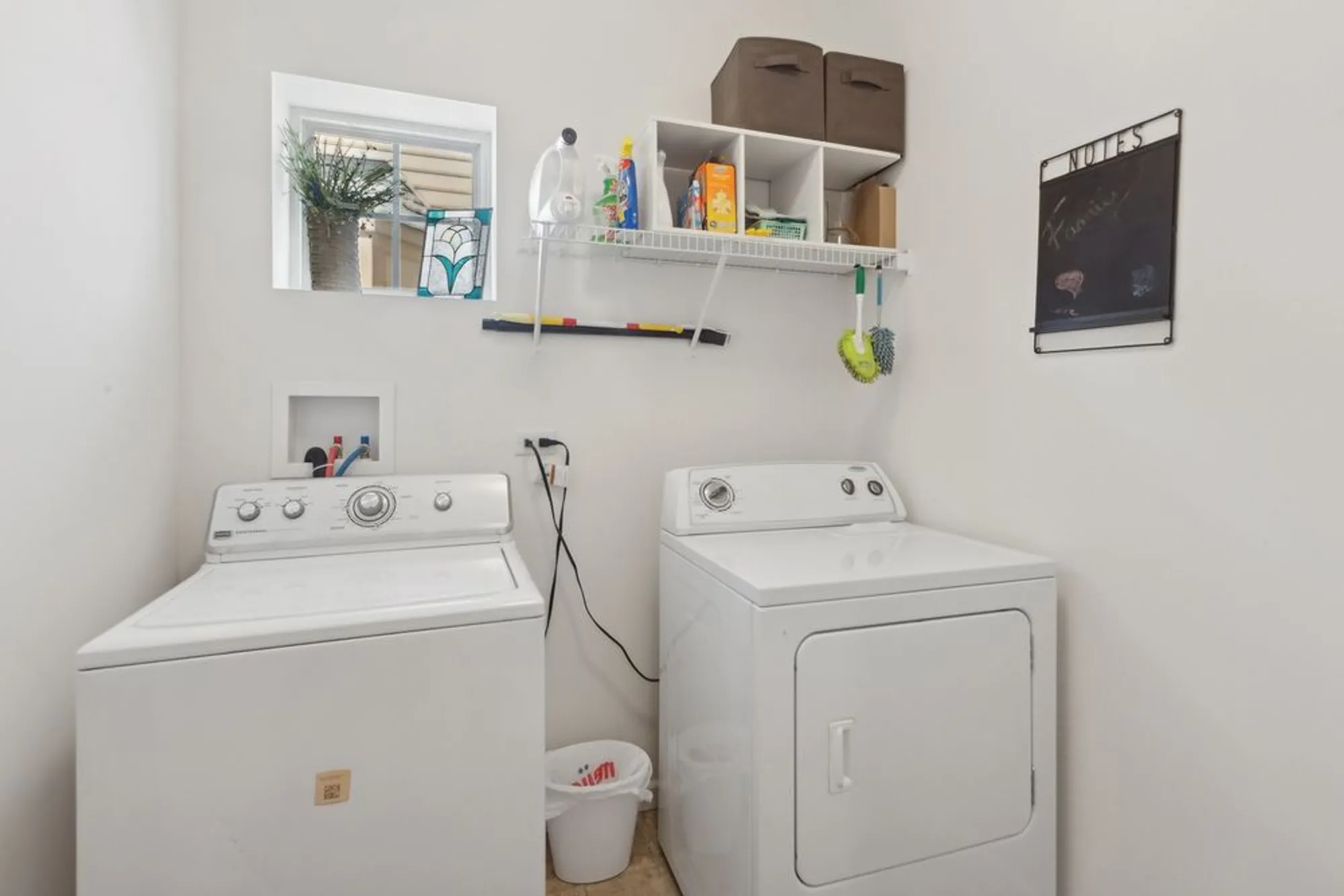 Property Slideshow image 16 of 18 | 1616 colchester ln, Aurora, IL, 60505