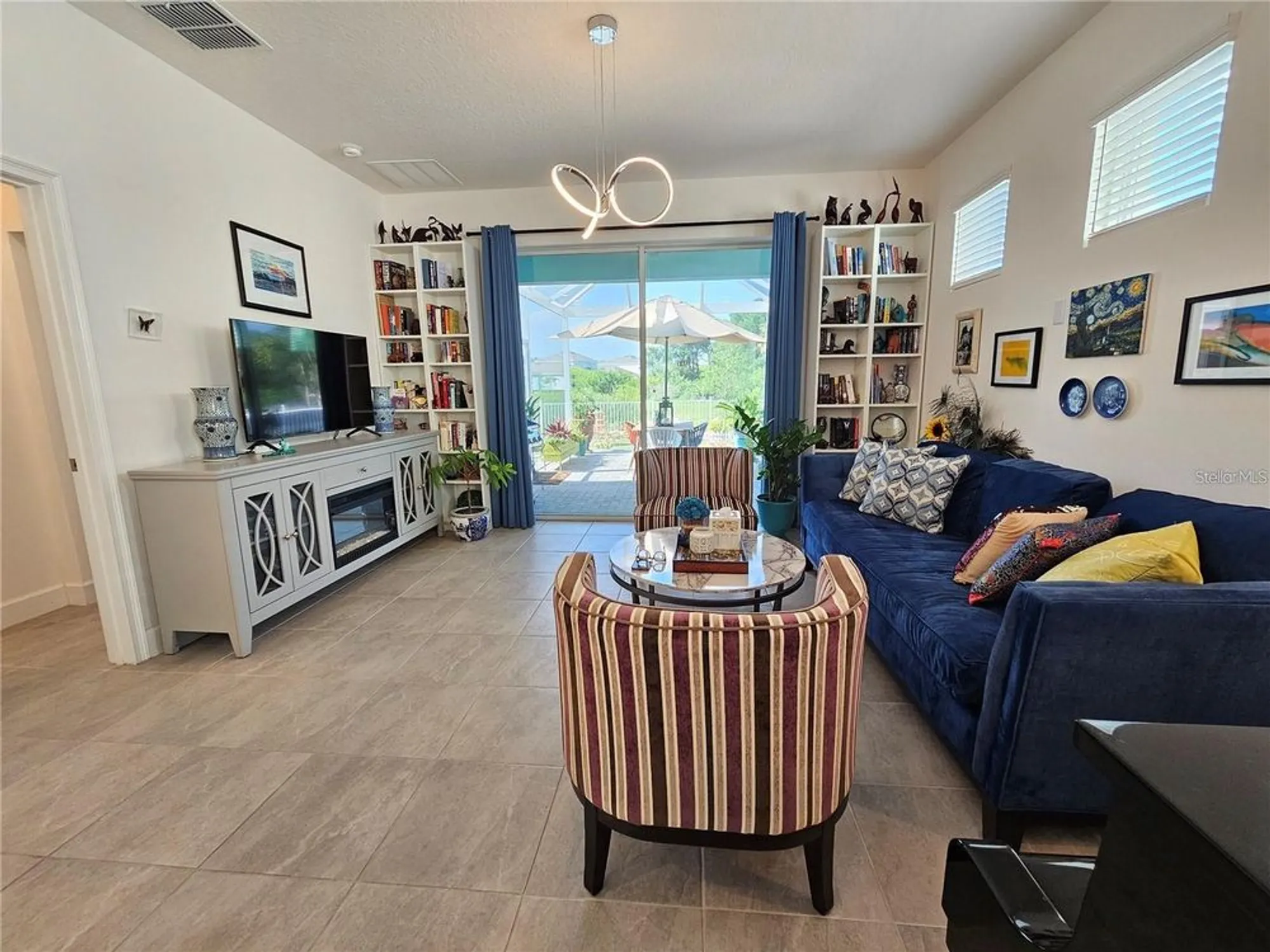 Property Slideshow image 24 of 91 | 411 sandsend ct, Apollo Beach, FL, 33572