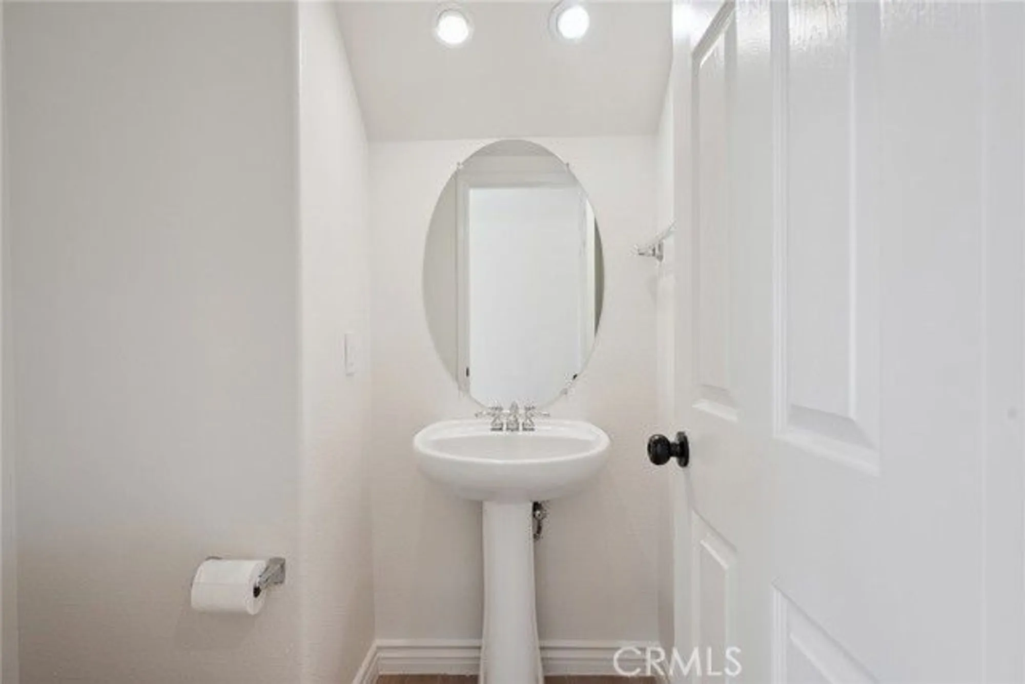 Property Slideshow image 26 of 52 | 2024 tulip ave, Simi Valley, CA, 93063