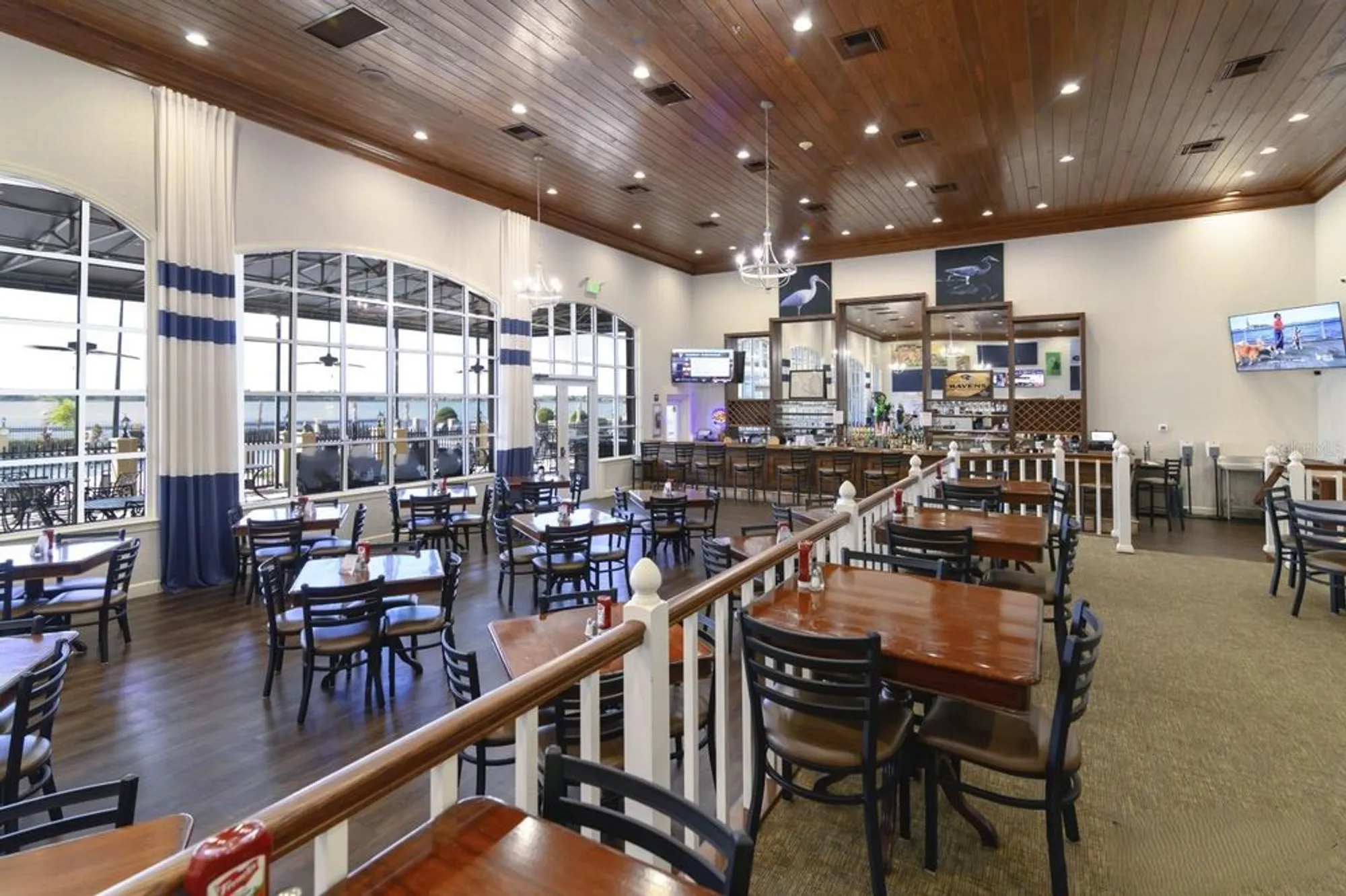 Property Slideshow image 72 of 100 | 4184 aberdeen ln, Lake Wales, FL, 33859