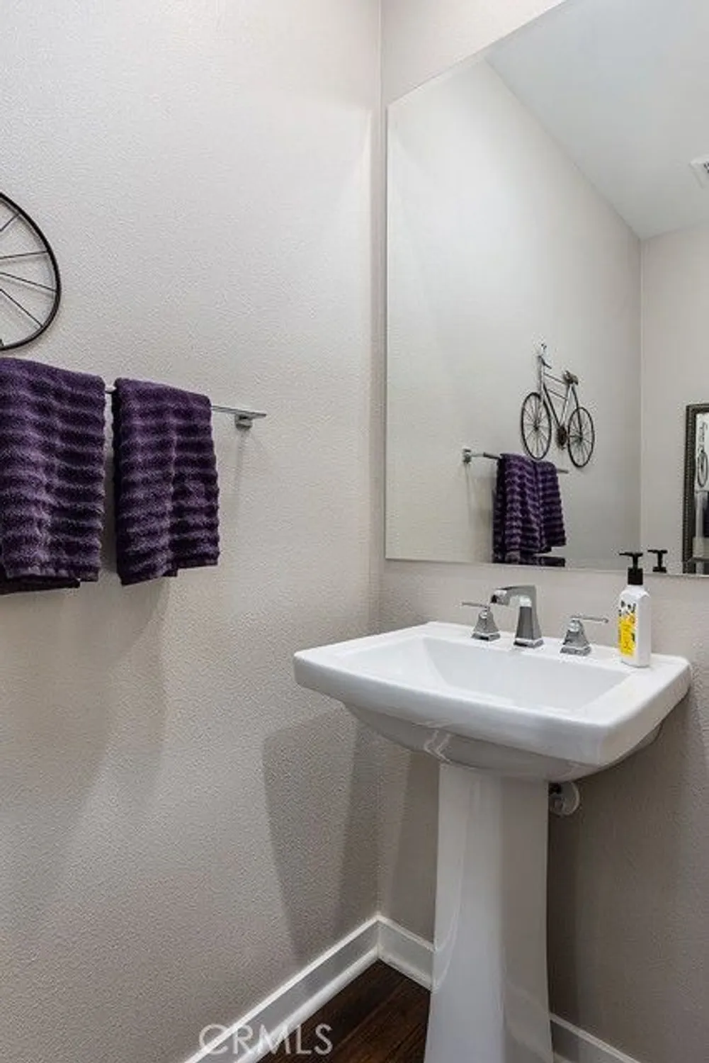 Property Slideshow image 20 of 45 | 18740 seville way, Canyon Country, CA, 91387