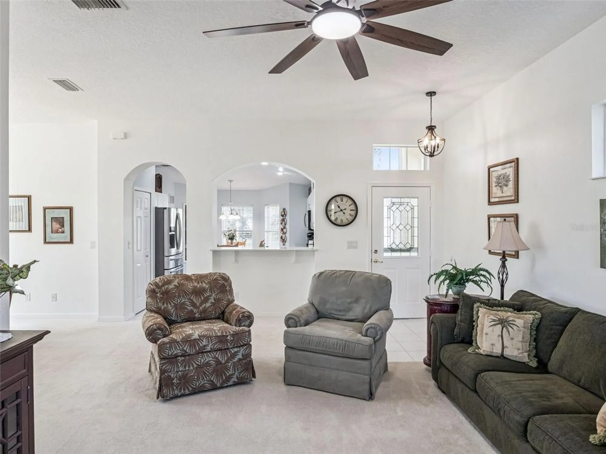 Property Slideshow image 8 of 54 | 20700 queen alexandra dr, Leesburg, FL, 34748
