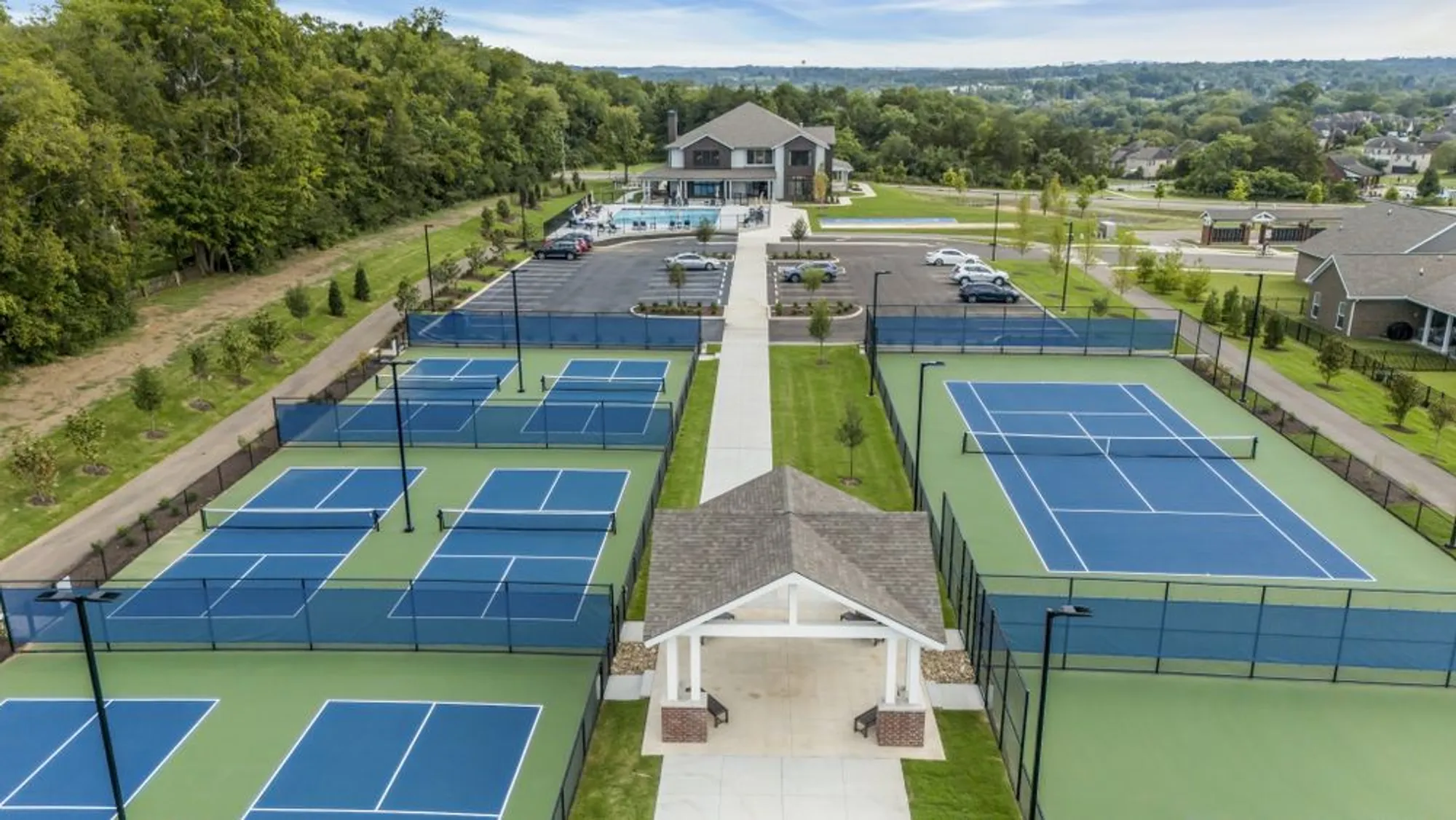 Property Slideshow image 12 of 25 | 7208 maddenwood ln, Hermitage, TN, 37076