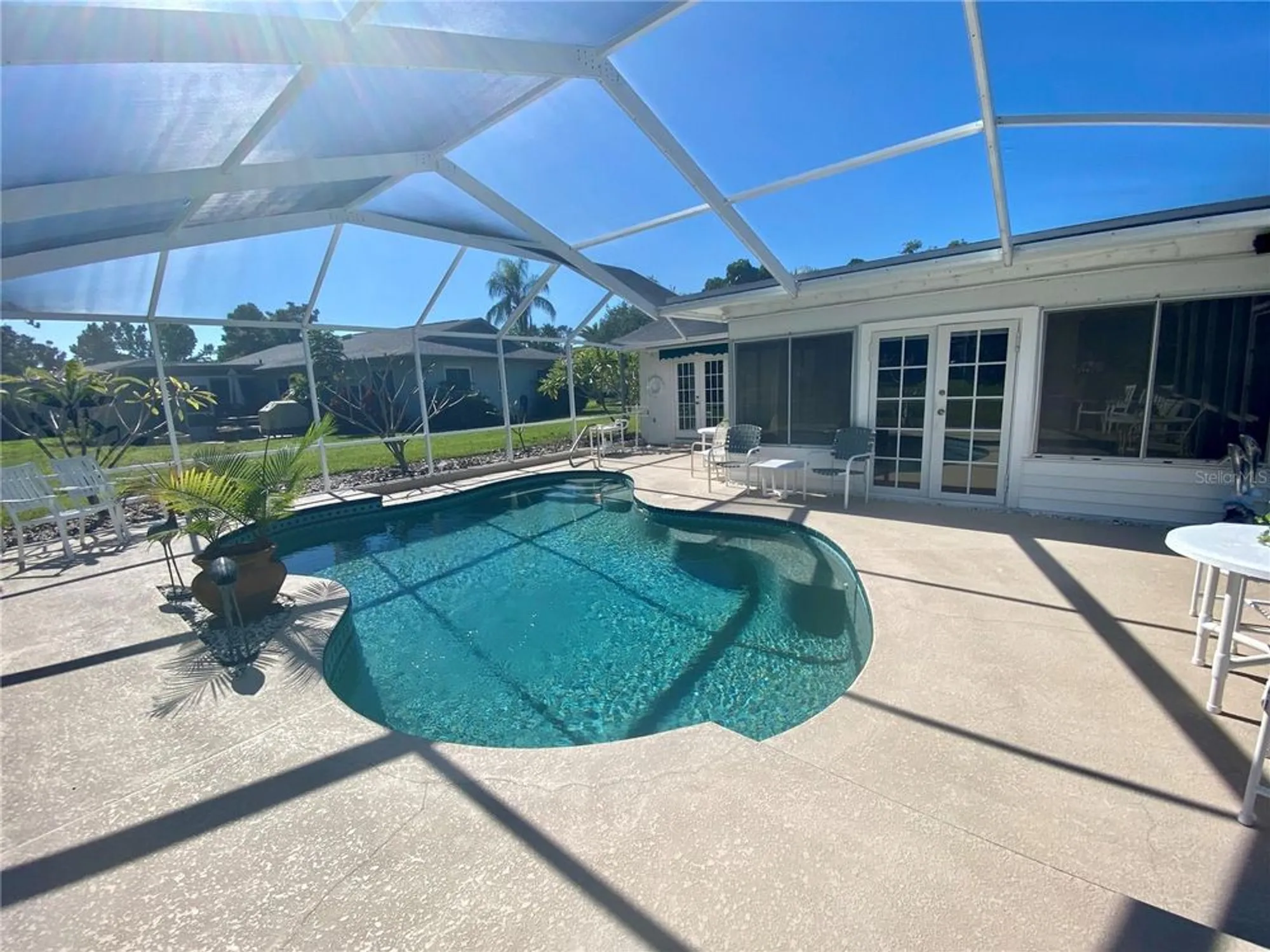 Property Slideshow image 2 of 96 | 2880 doone cir, Palm Harbor, FL, 34684