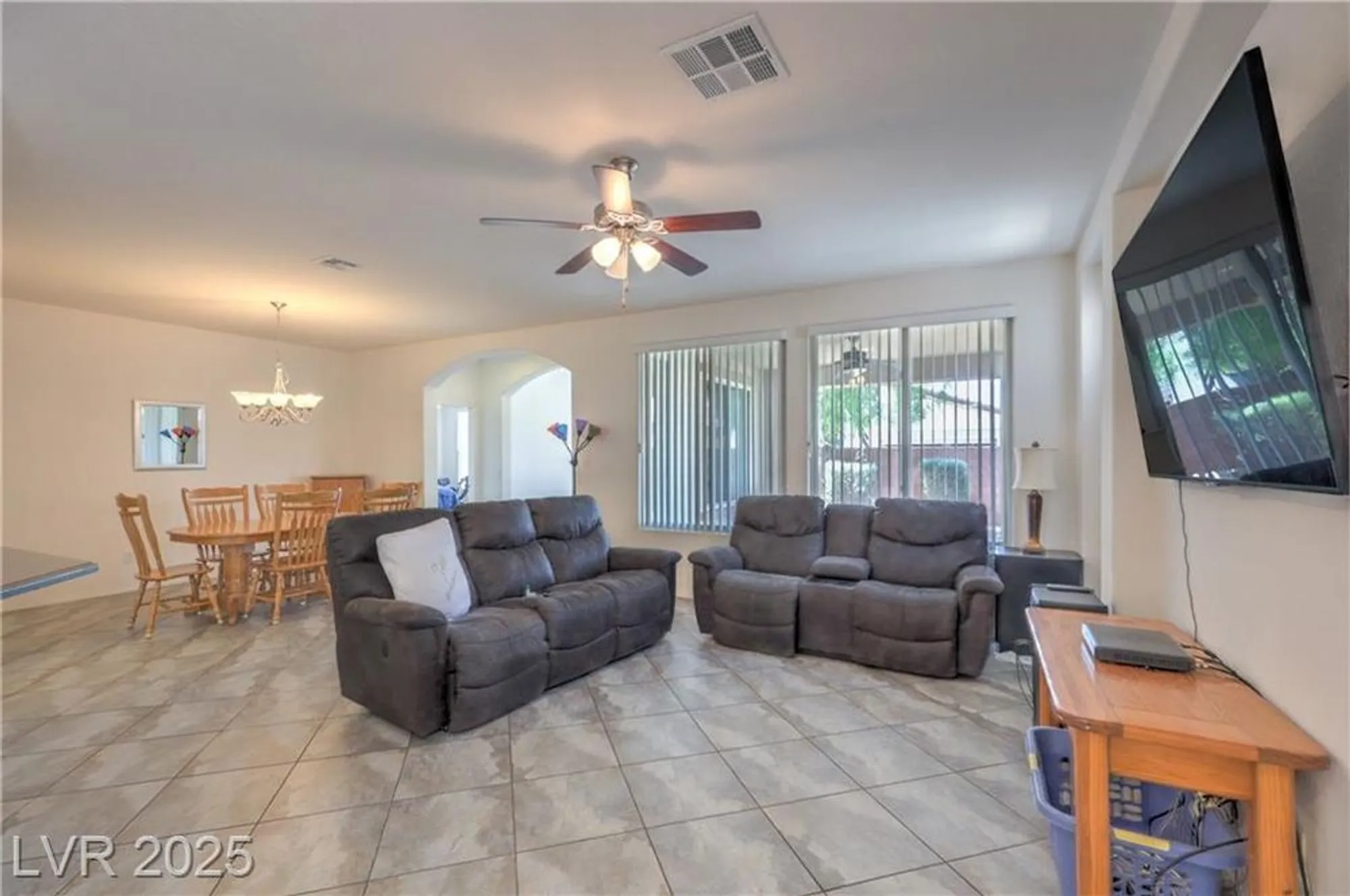 Property Slideshow image 14 of 41 | 3813 jasmine heights ave, North Las Vegas, NV, 89081