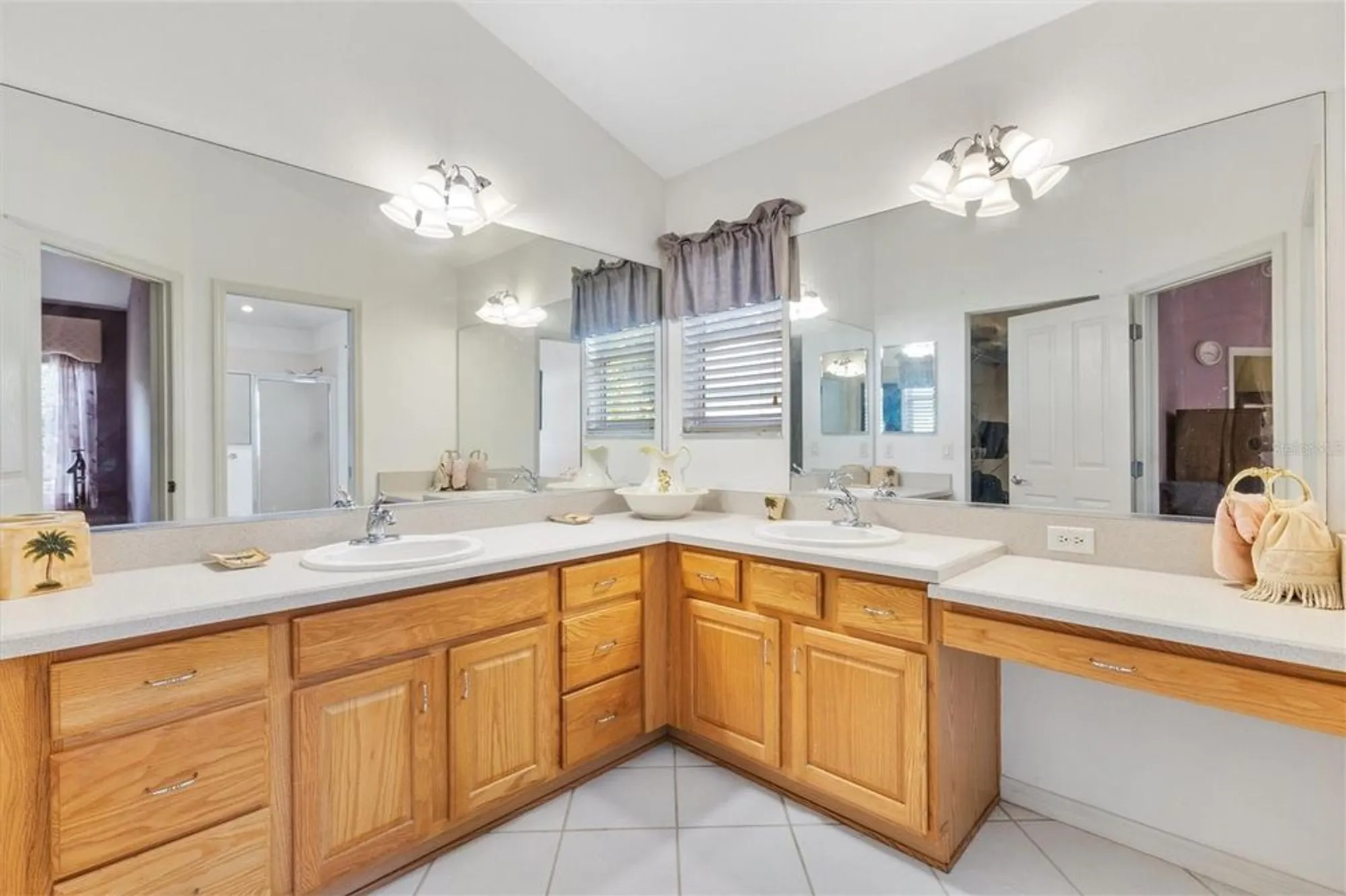 Property Slideshow image 19 of 43 | 9199 se 171st cooper loop, The Villages, FL, 32162