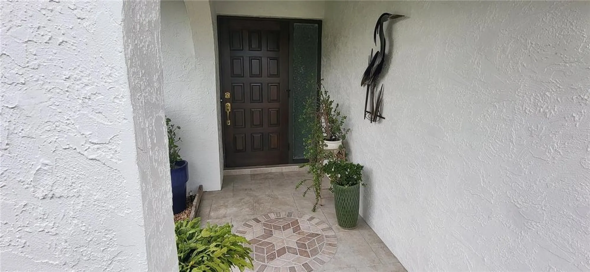 Property Slideshow image 3 of 31 | 3619 pembrook dr, Sarasota, FL, 34239