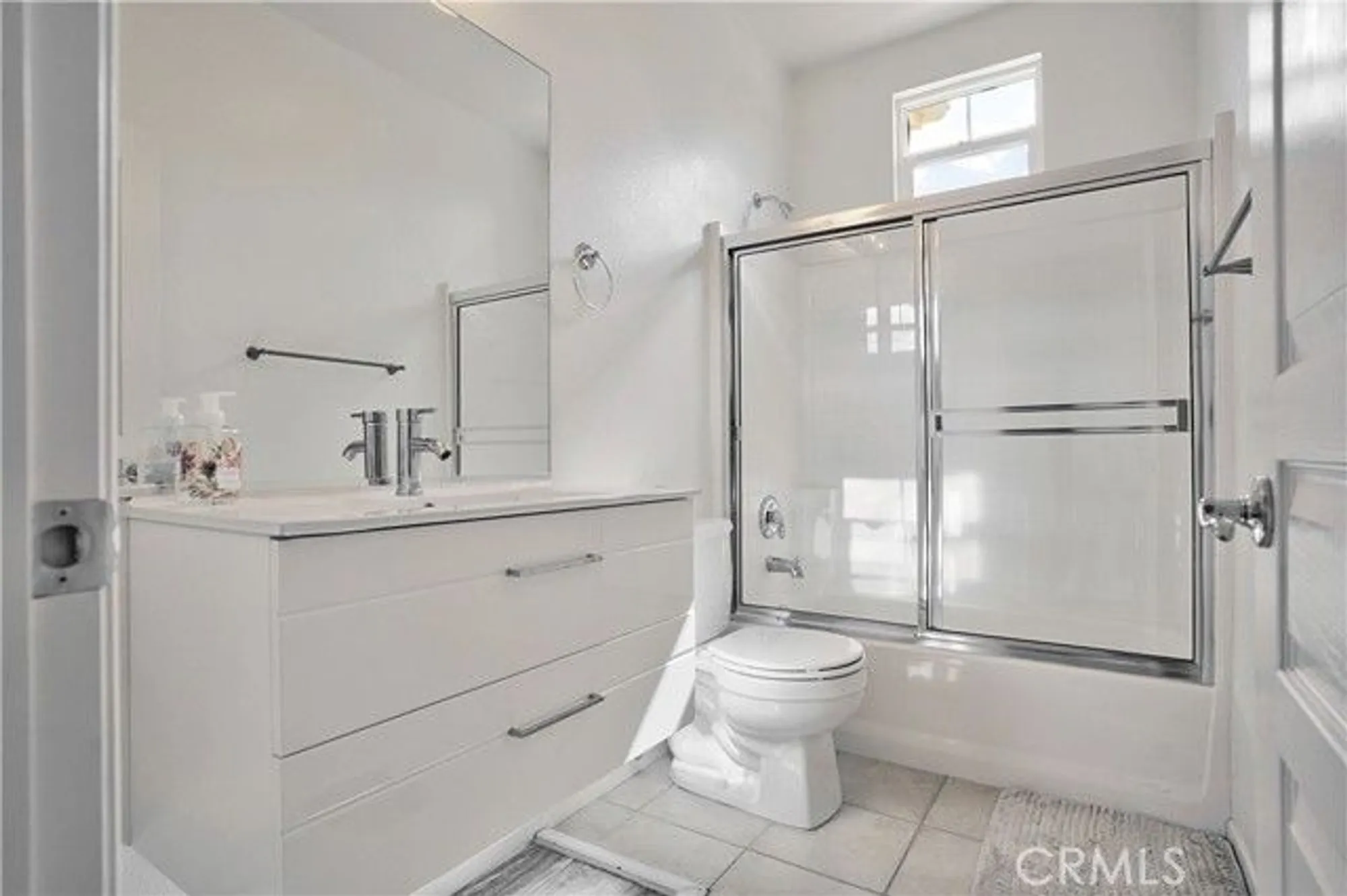 Property Slideshow image 10 of 39 | 8160 doral ln, Hemet, CA, 92545