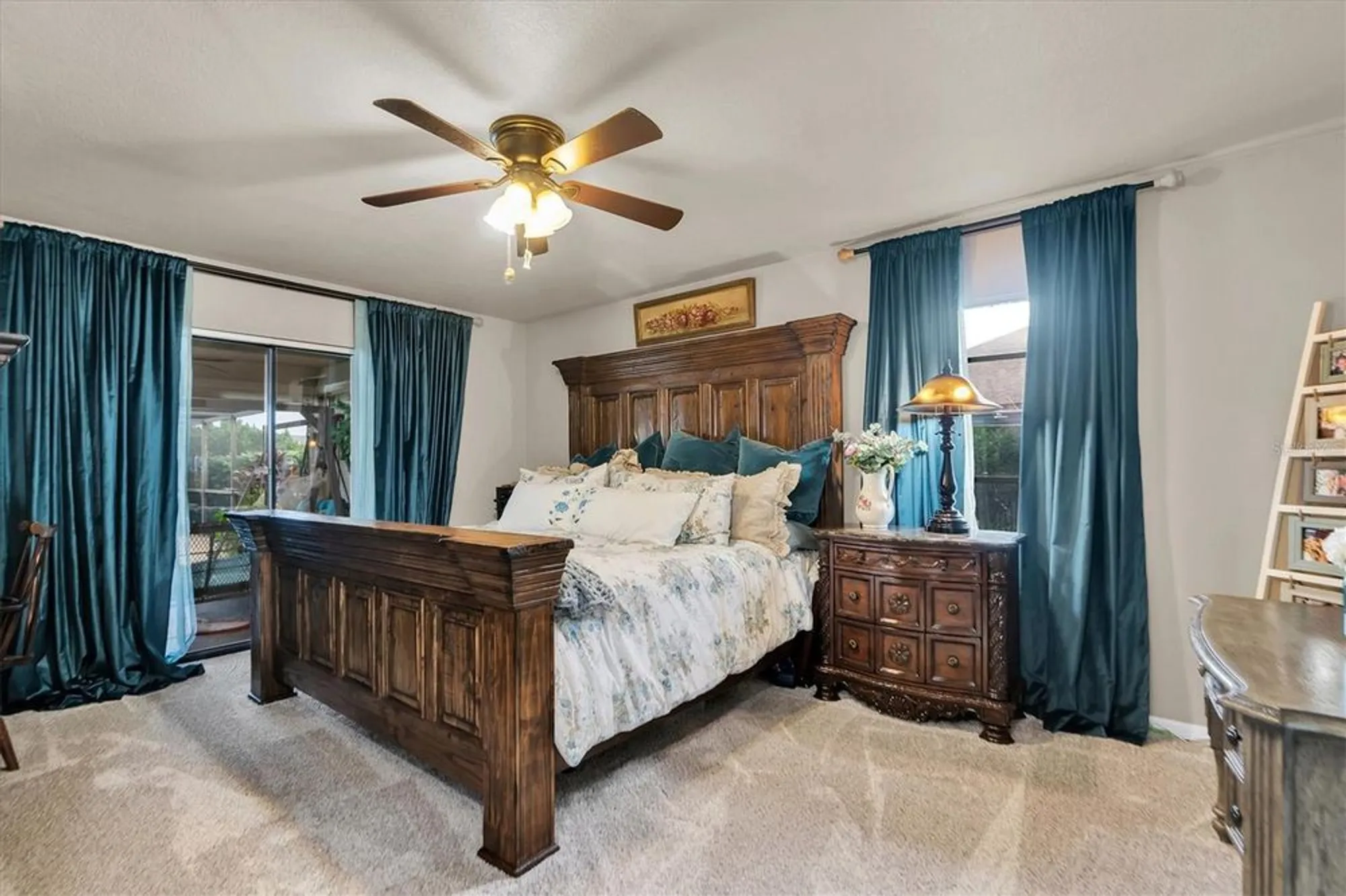 Property Slideshow image 7 of 54 | 301 thorn hill pl, Sun City Center, FL, 33573