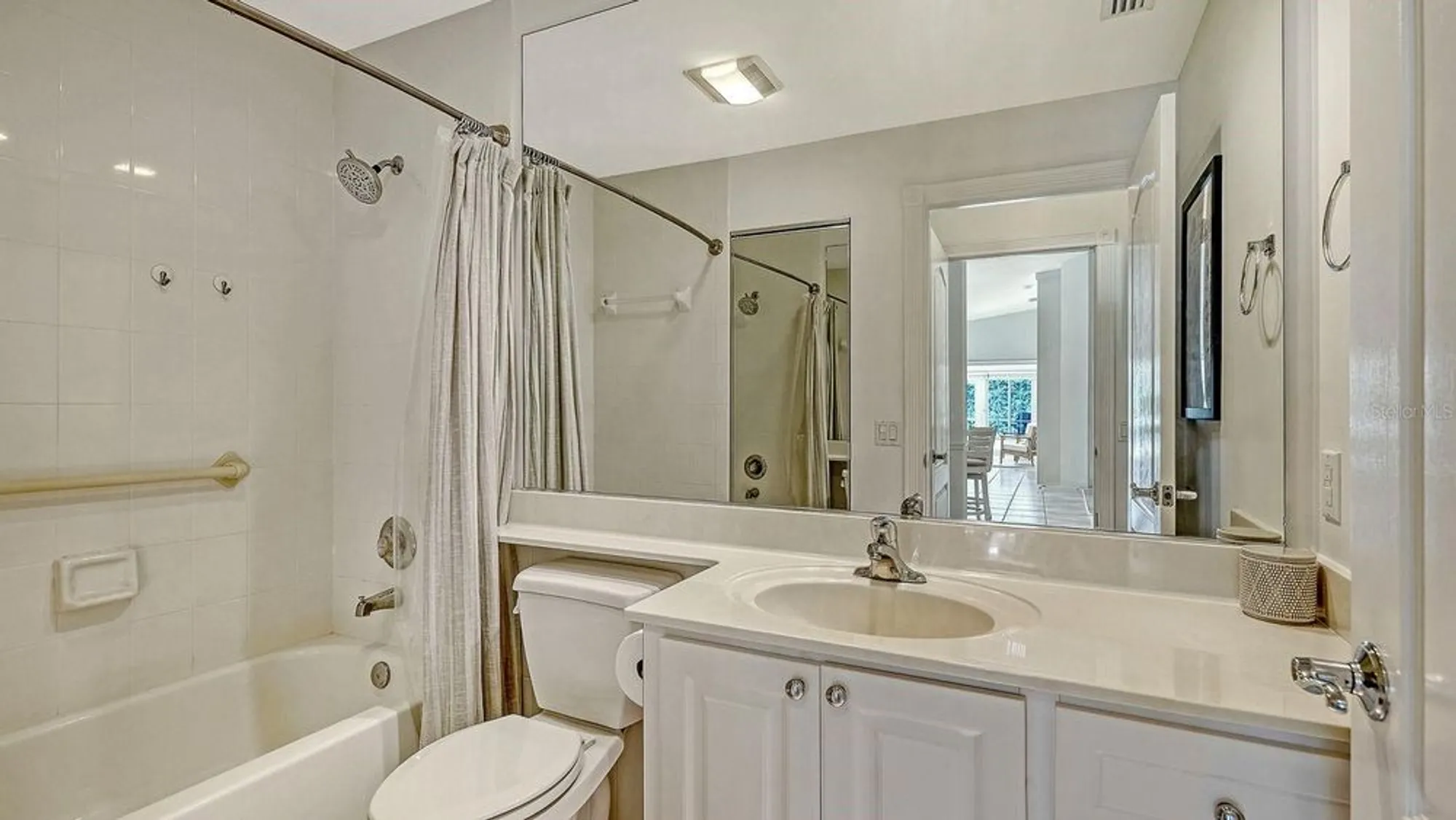 Property Slideshow image 35 of 71 | 8878 estepona ct, Sarasota, FL, 34238