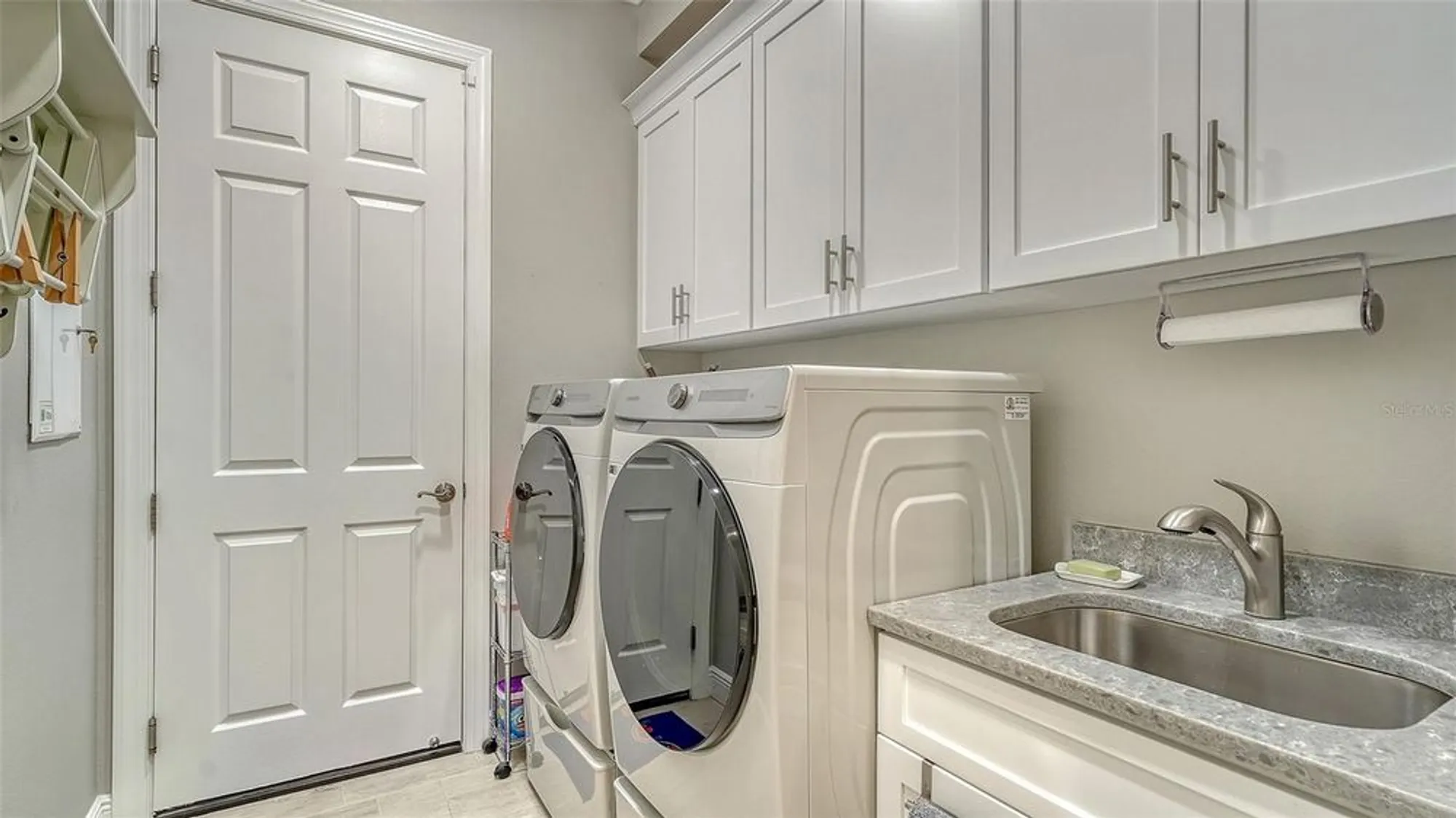 Property Slideshow image 34 of 78 | 1114 bearing ct, Bradenton, FL, 34208