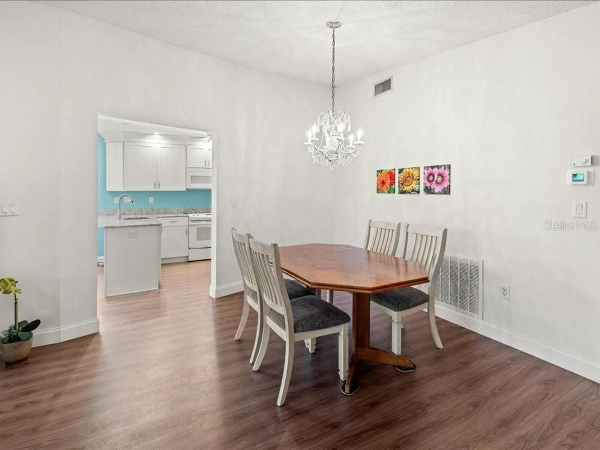 Property Slideshow image 11 of 50 | 515 wekiva river ct 81, Englewood, FL, 34223