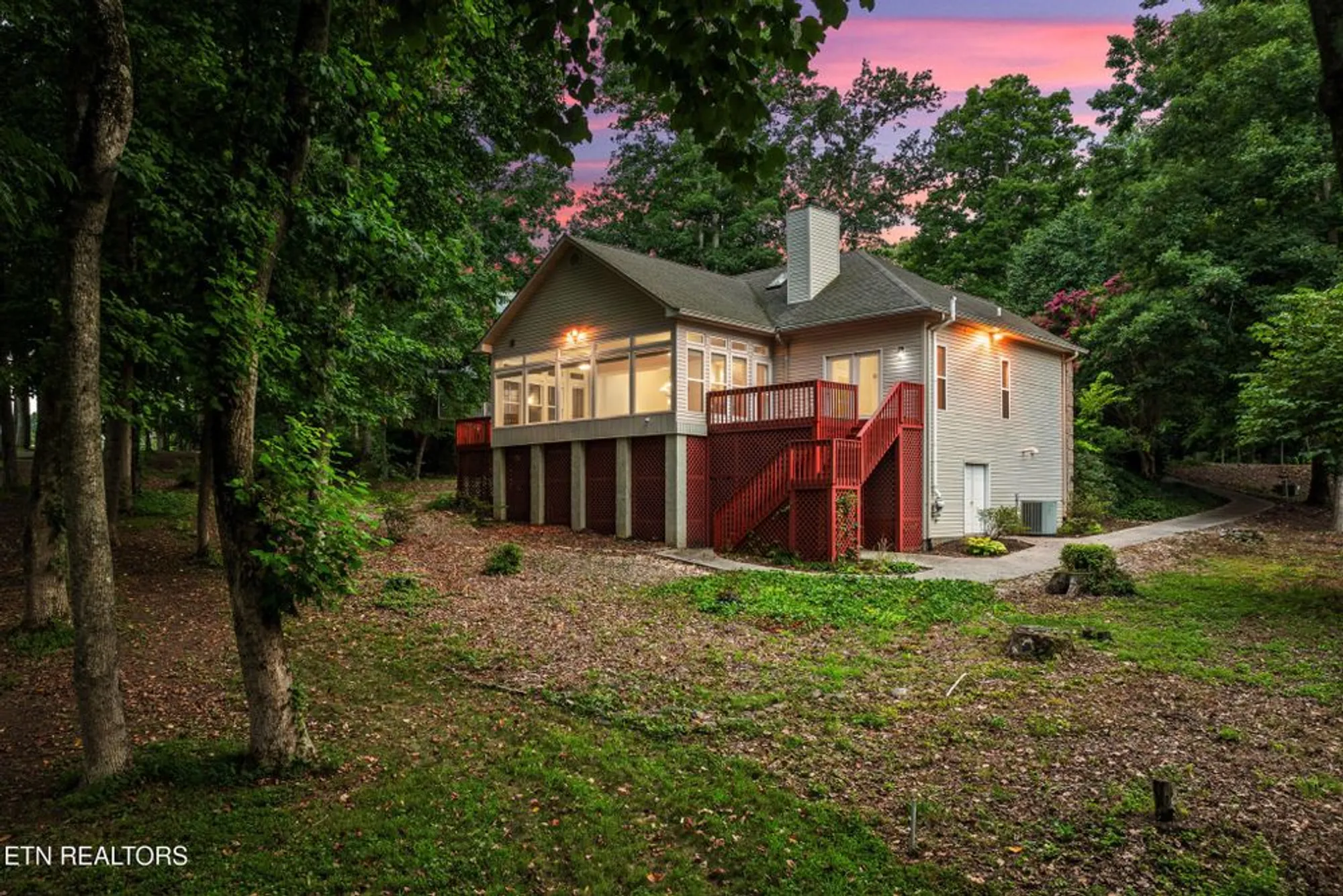 Property Slideshow image 39 of 58 | 123 inata cir, Loudon, TN, 37774