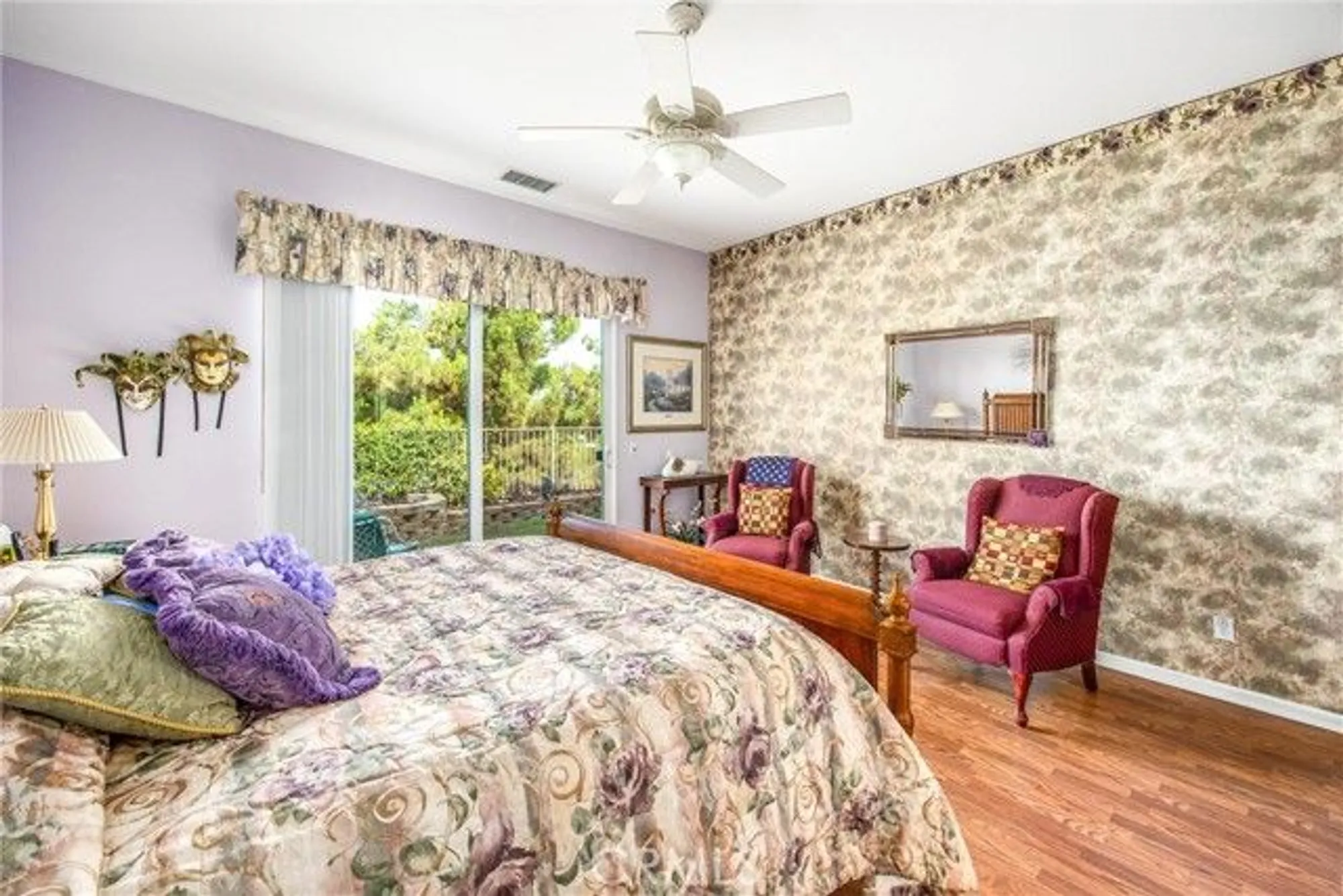 Property Slideshow image 22 of 46 | 9196 pioneer ln, Corona, CA, 92883