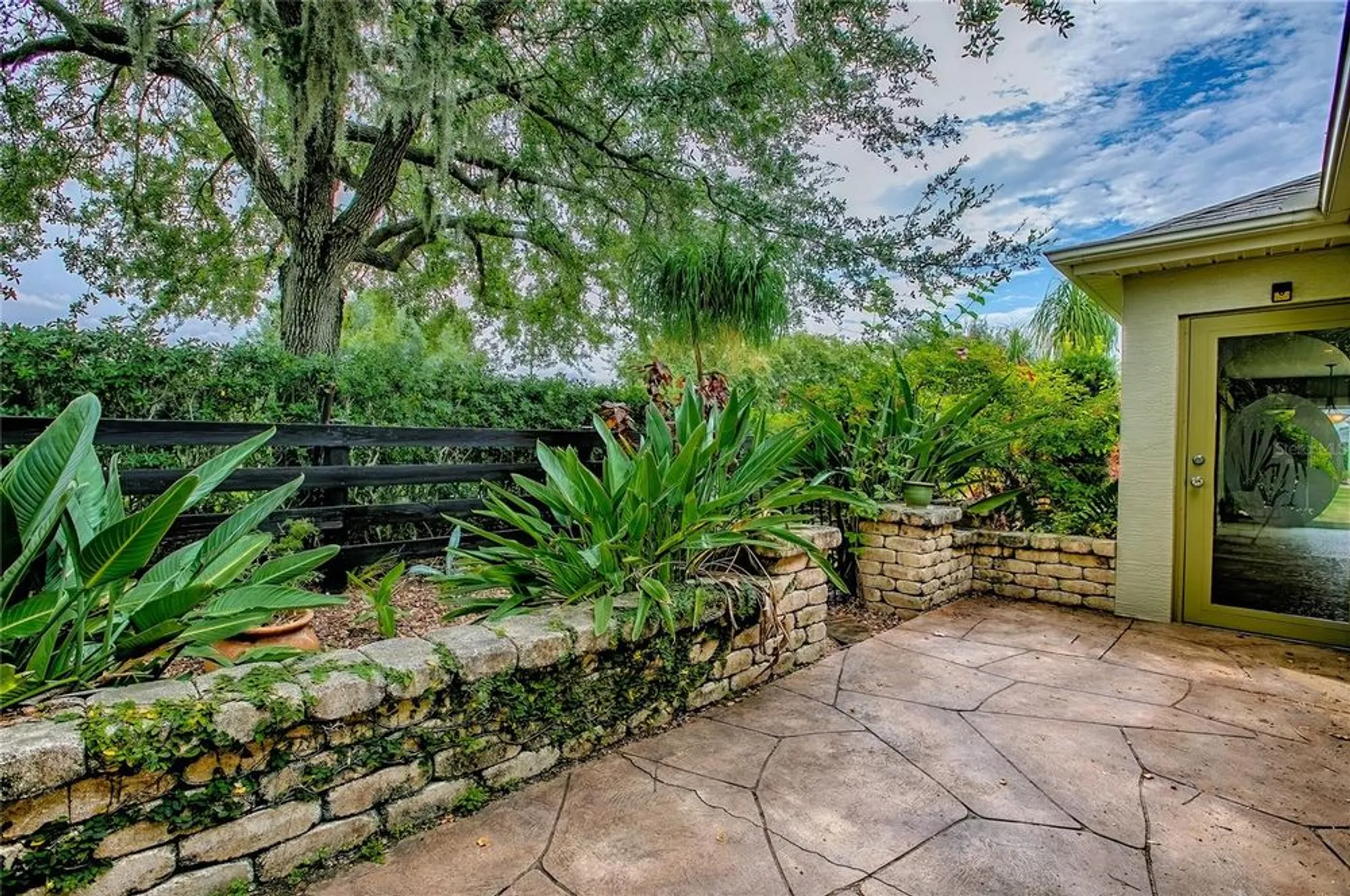 Property Slideshow image 61 of 73 | 527 beville pl, The Villages, FL, 32163