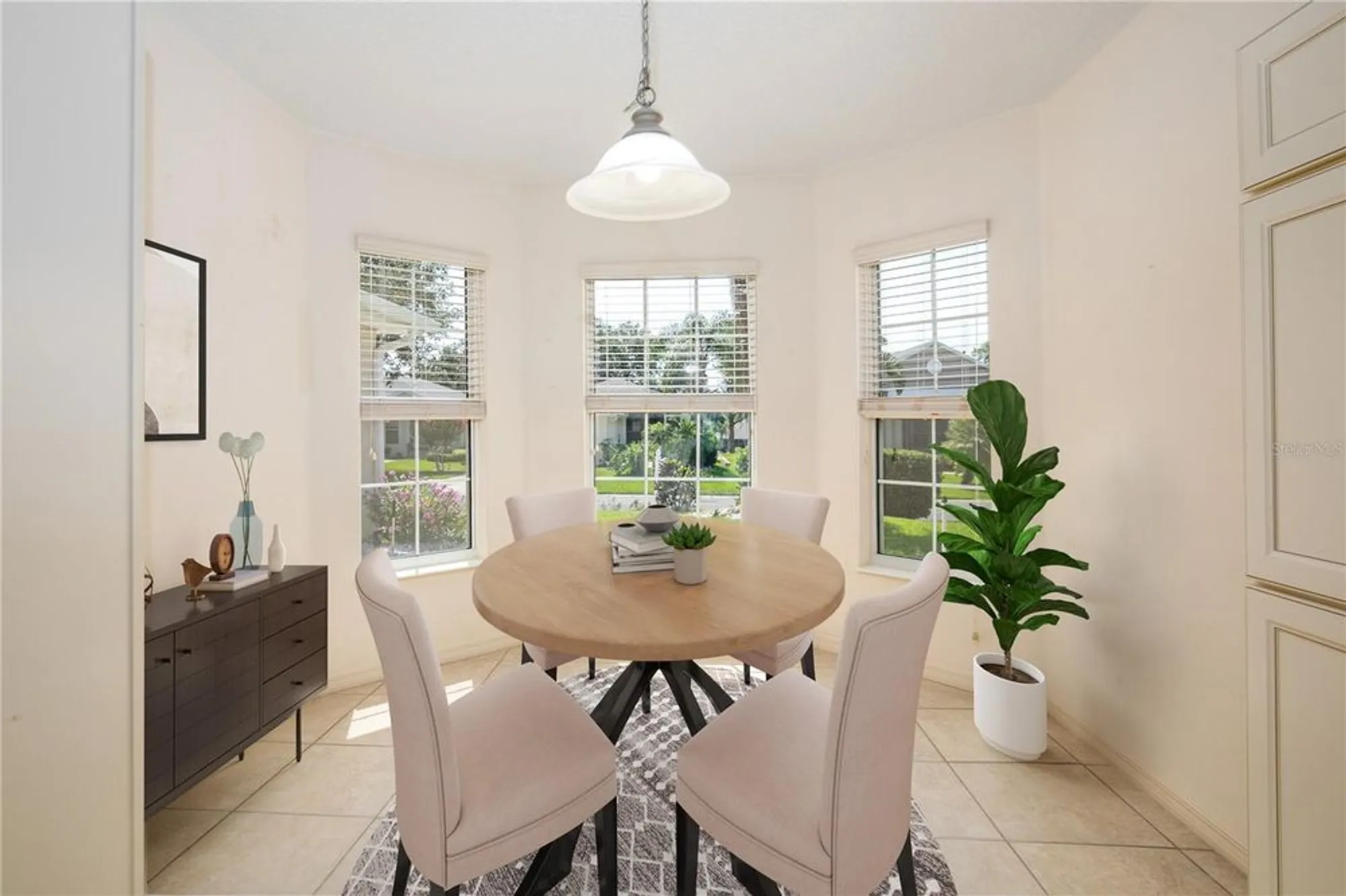 Property Slideshow image 12 of 49 | 5441 sea leopard st, Tavares, FL, 32778