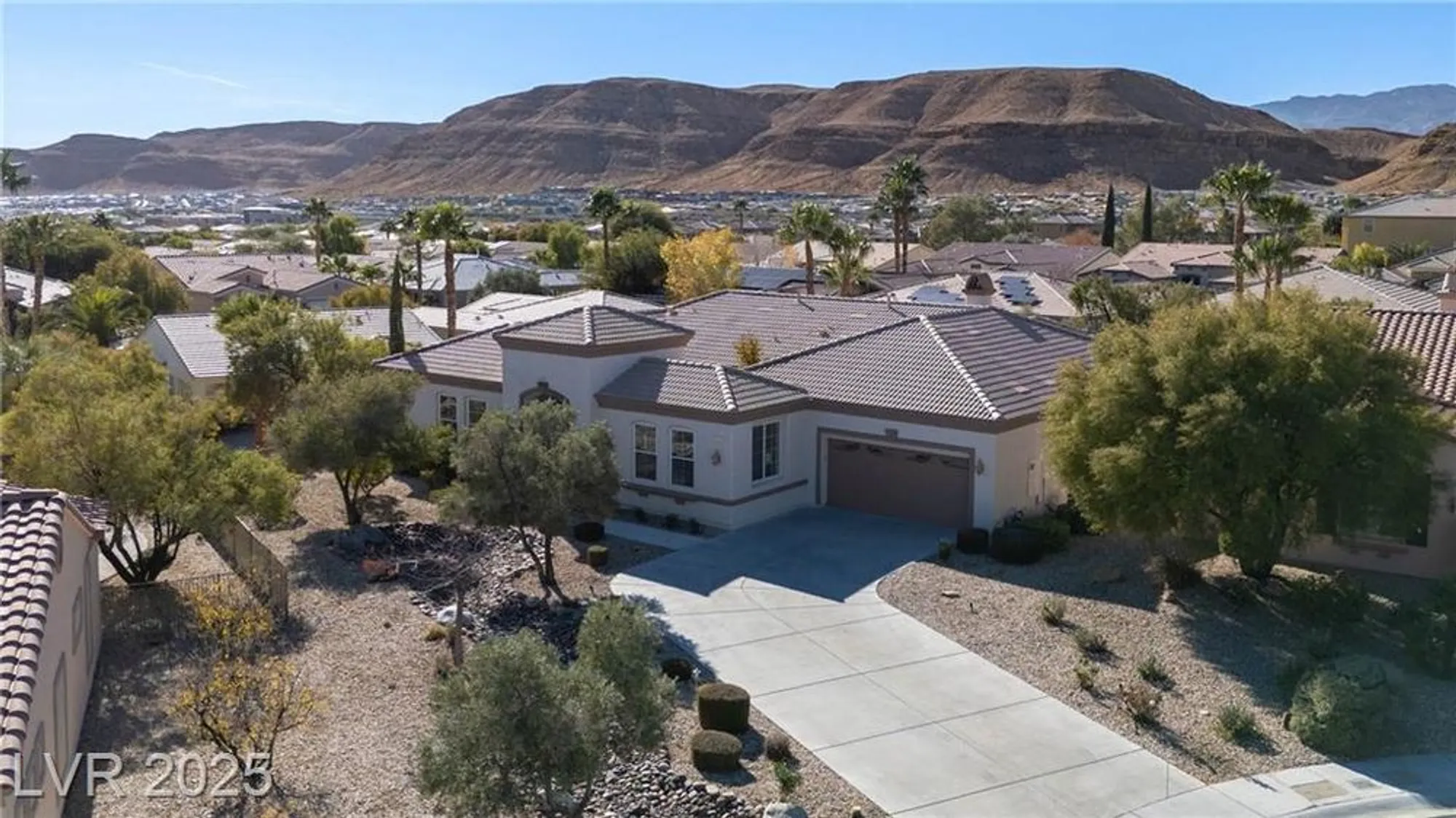 Property Slideshow image 2 of 54 | 10243 cantiamo ct, Las Vegas, NV, 89135