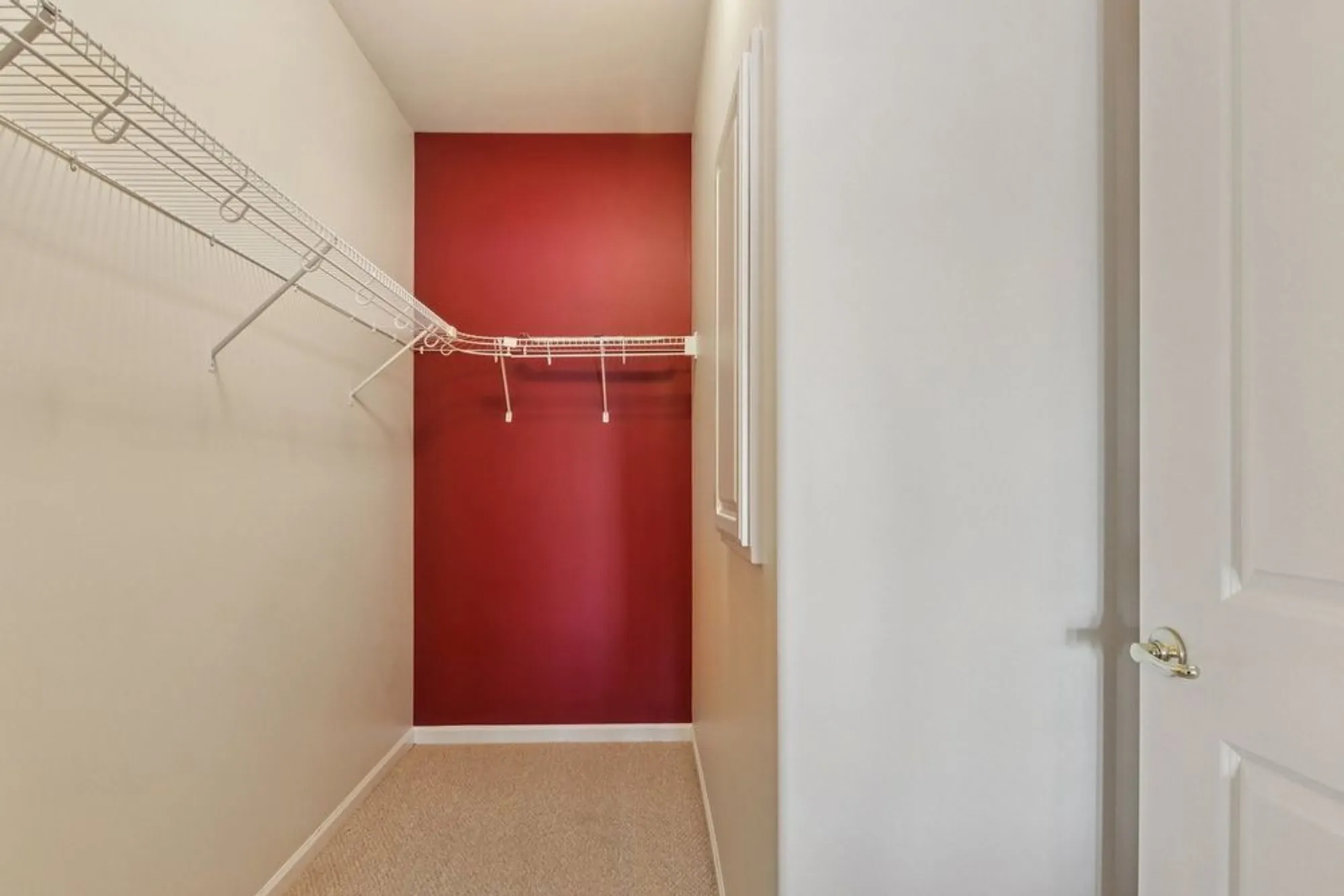 Property Slideshow image 19 of 39 | 328 legacy ct, Grayslake, IL, 60030