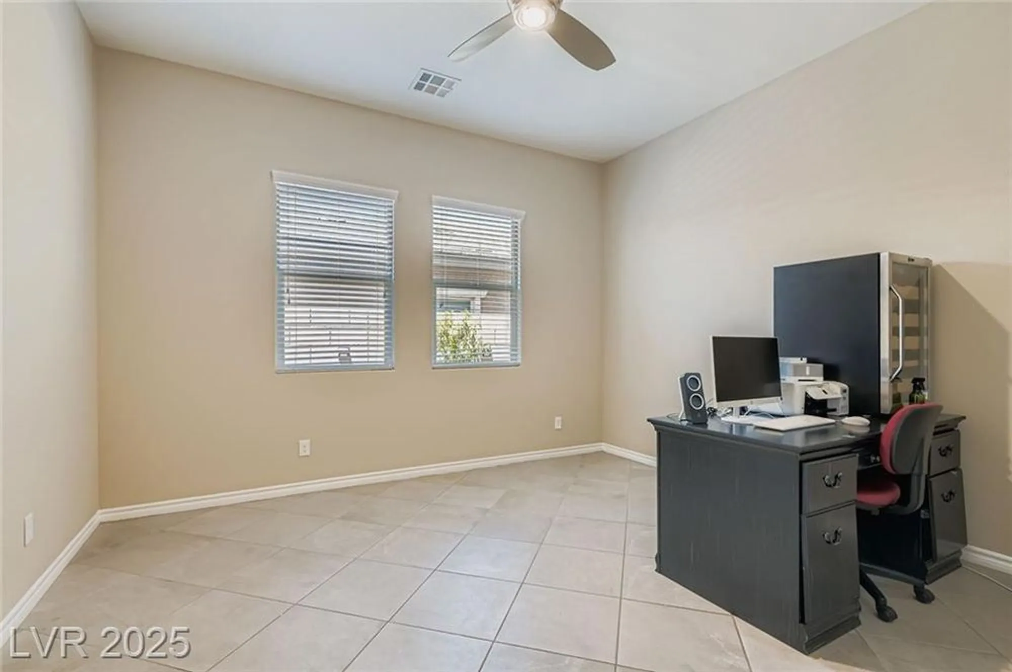 Property Slideshow image 13 of 54 | 512 heritage bridge ave, Henderson, NV, 89011