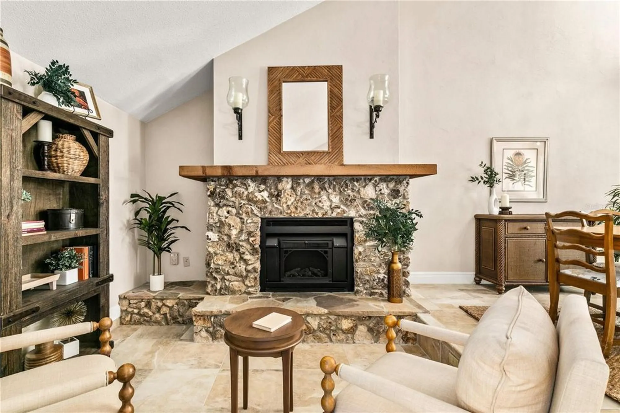 Property Slideshow image 10 of 52 | 100 bittern ct, Daytona Beach, FL, 32119