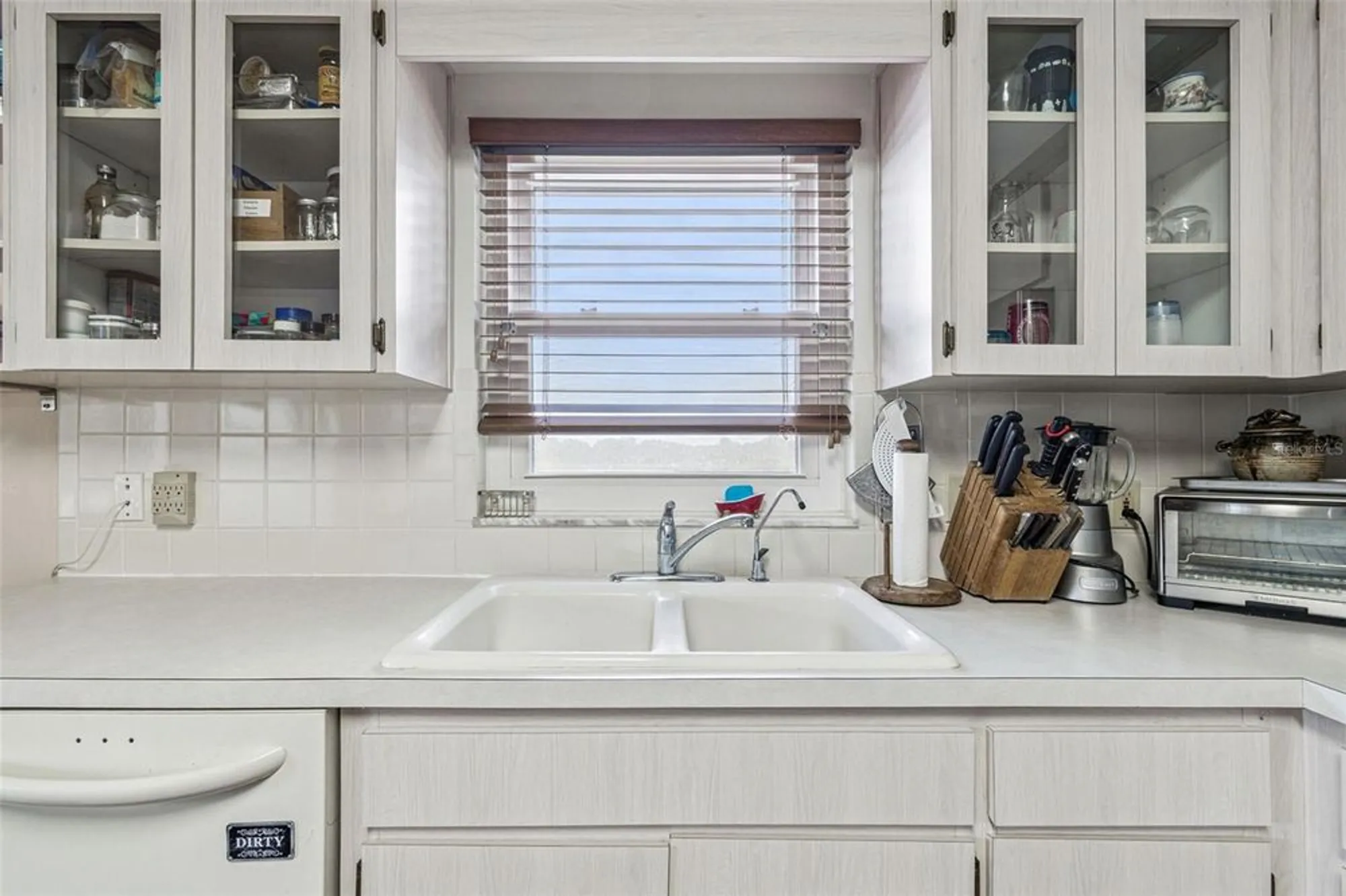 Property Slideshow image 25 of 100 | 2221 norwegian dr 41, Clearwater, FL, 33763