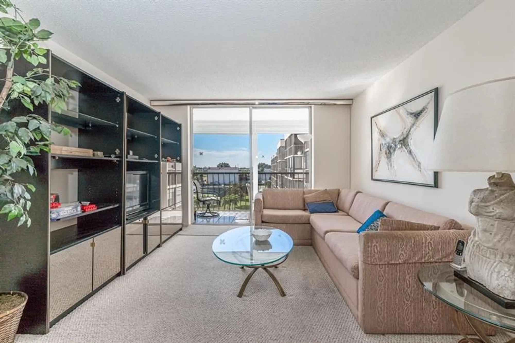 Property Slideshow image 7 of 75 | 8900 washington blvd apt 506b, Pembroke Pines, FL, 33025