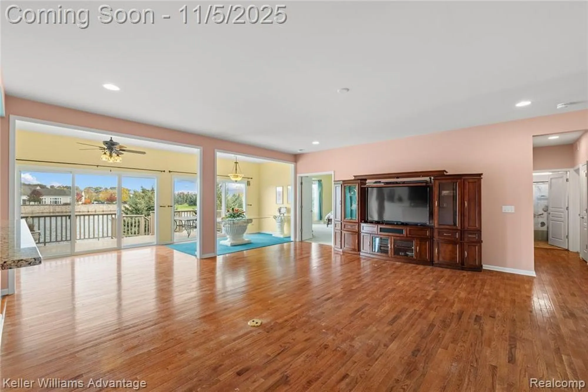 Property Slideshow image 6 of 33 | 6317 prairie dunes dr, Grand Blanc, MI, 48439